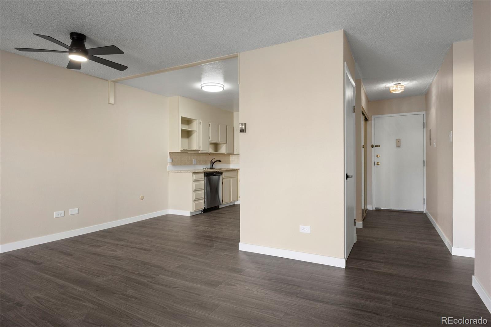 MLS Image #14 for 775 s alton way 5b,denver, Colorado