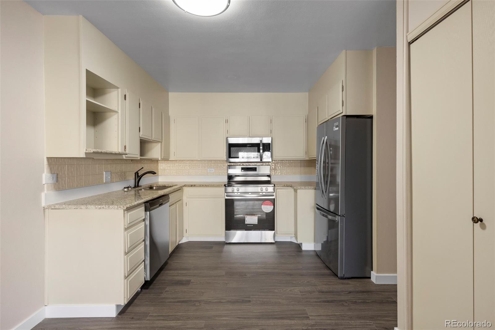 MLS Image #4 for 775 s alton way 5b,denver, Colorado