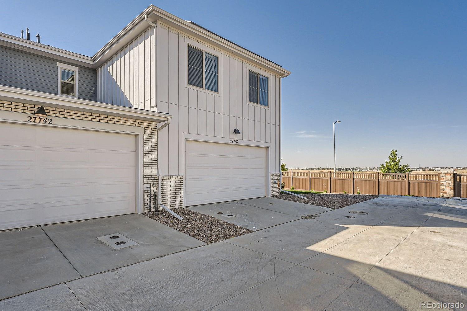 MLS Image #10 for 27752 e 1st avenue,aurora, Colorado