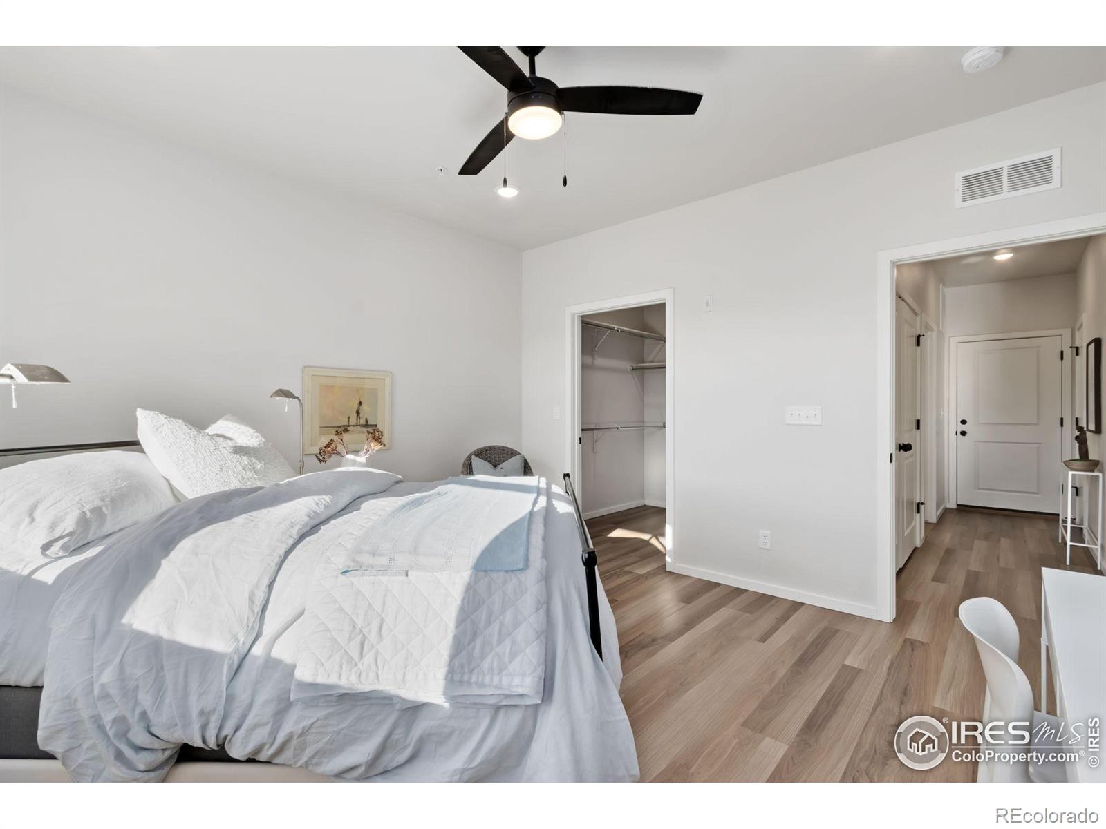 MLS Image #14 for 2110  setting sun drive,windsor, Colorado