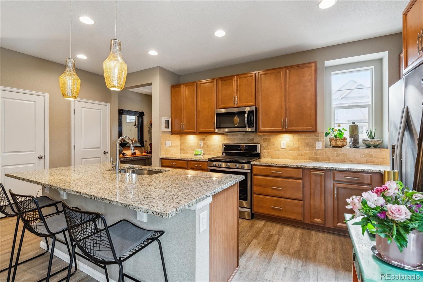 MLS Image #10 for 8157 e 53rd drive,denver, Colorado