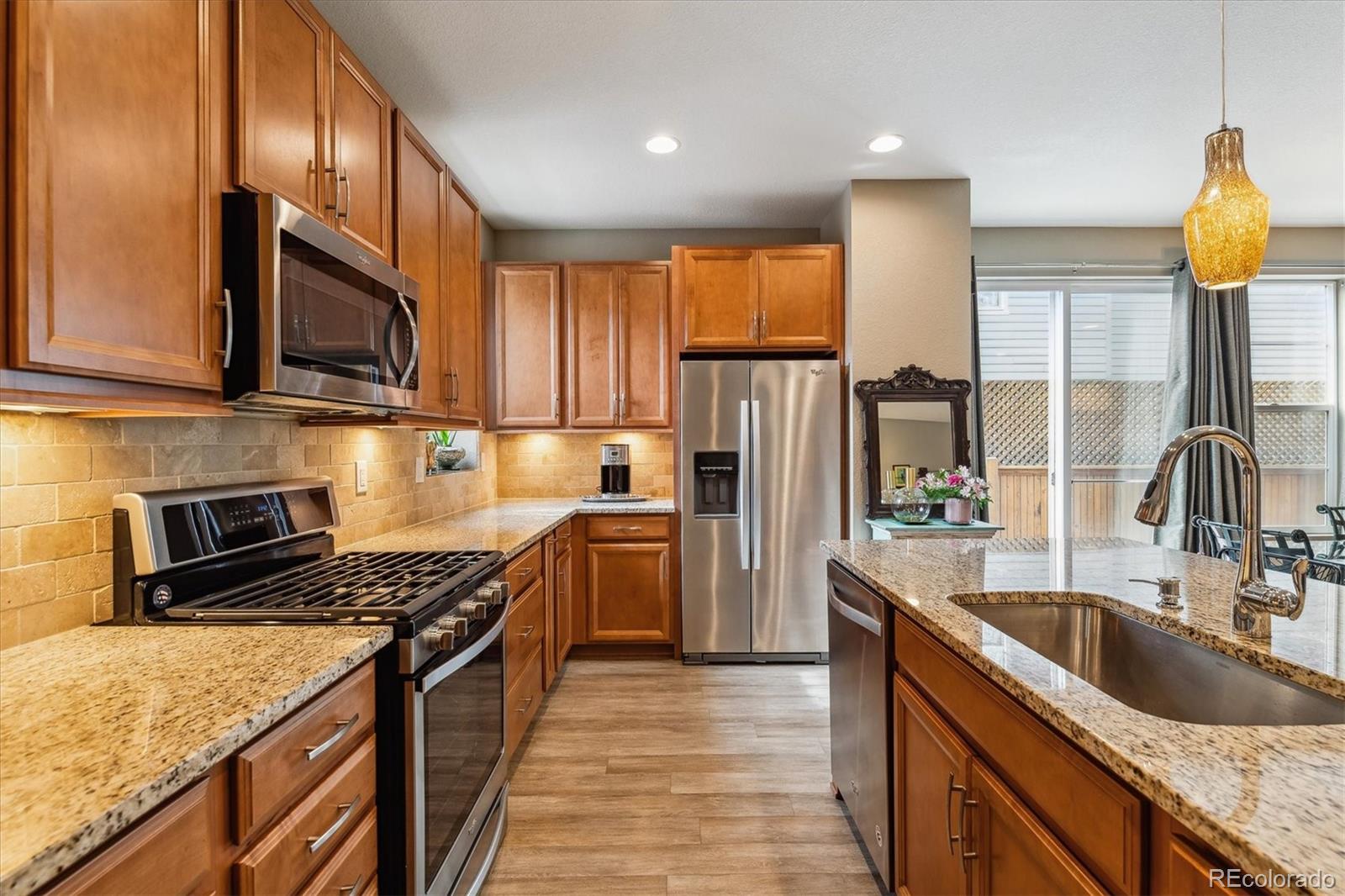 MLS Image #7 for 8157 e 53rd drive,denver, Colorado