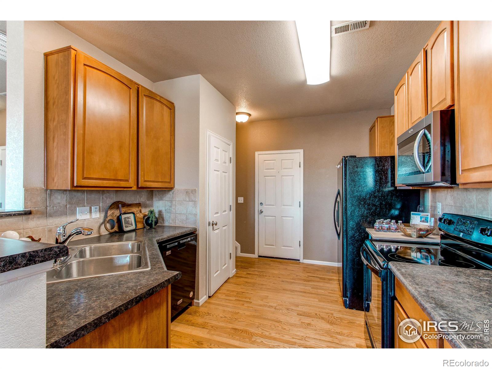 MLS Image #10 for 12754  jasmine street,thornton, Colorado