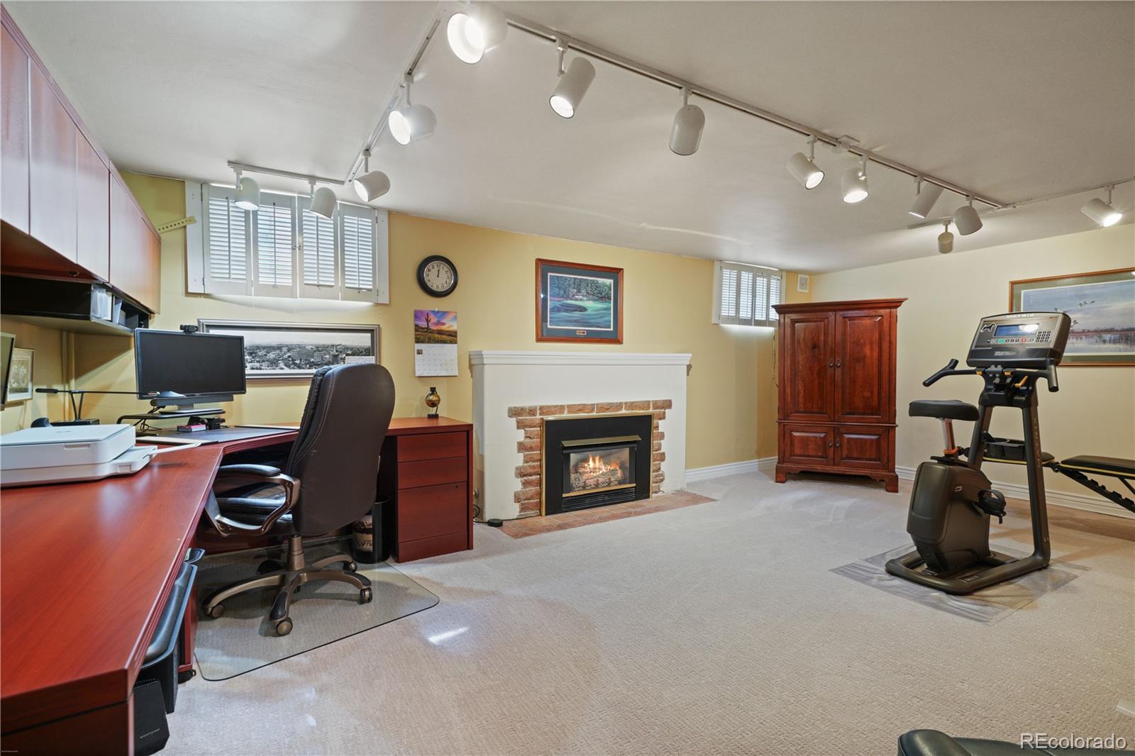 MLS Image #29 for 945  niagara street,denver, Colorado