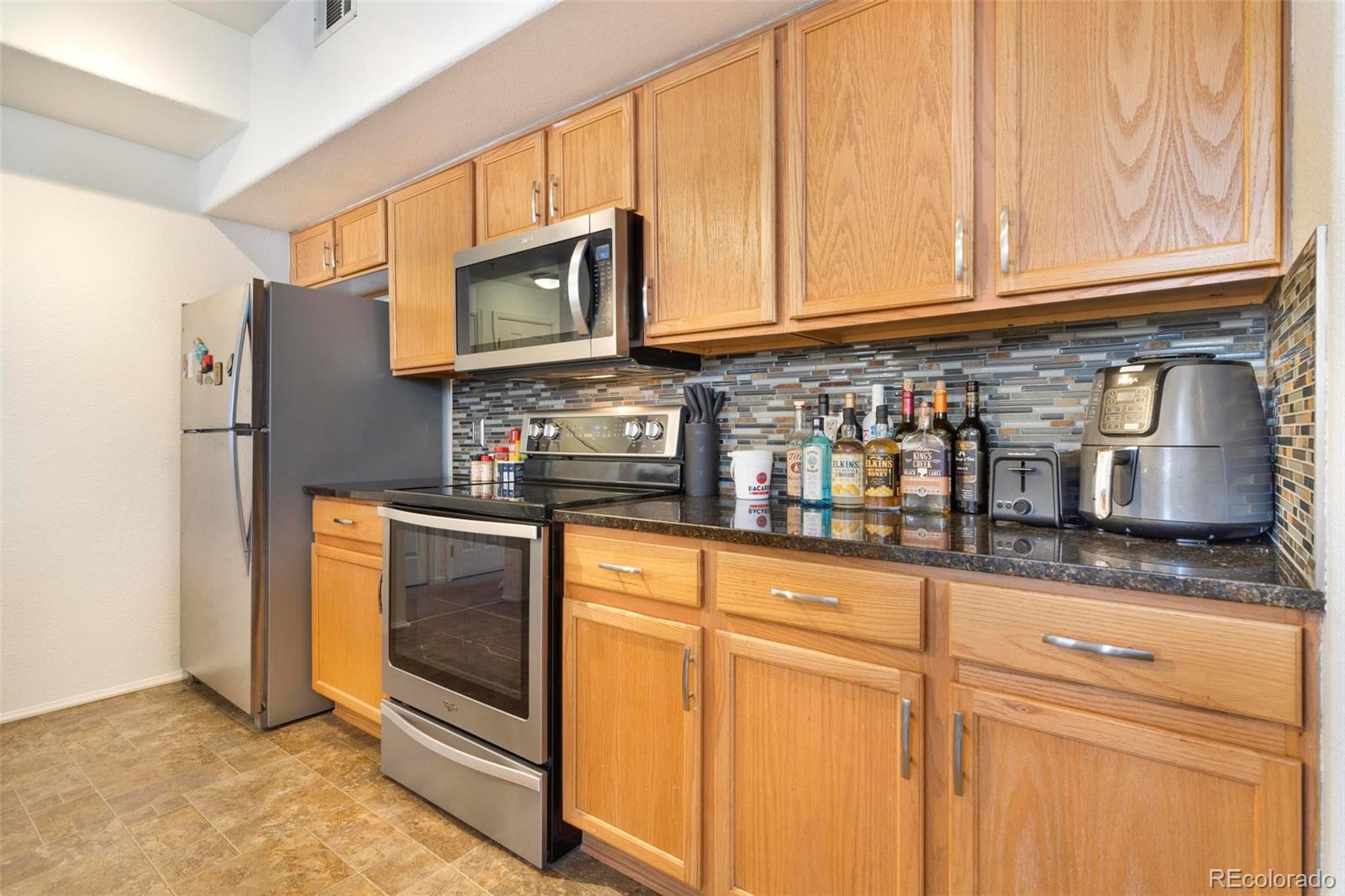 MLS Image #6 for 9530 e florida avenue 2001,denver, Colorado