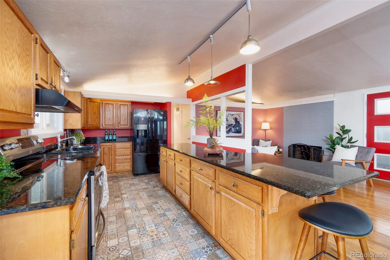 MLS Image #23 for 2370 s meade street,denver, Colorado