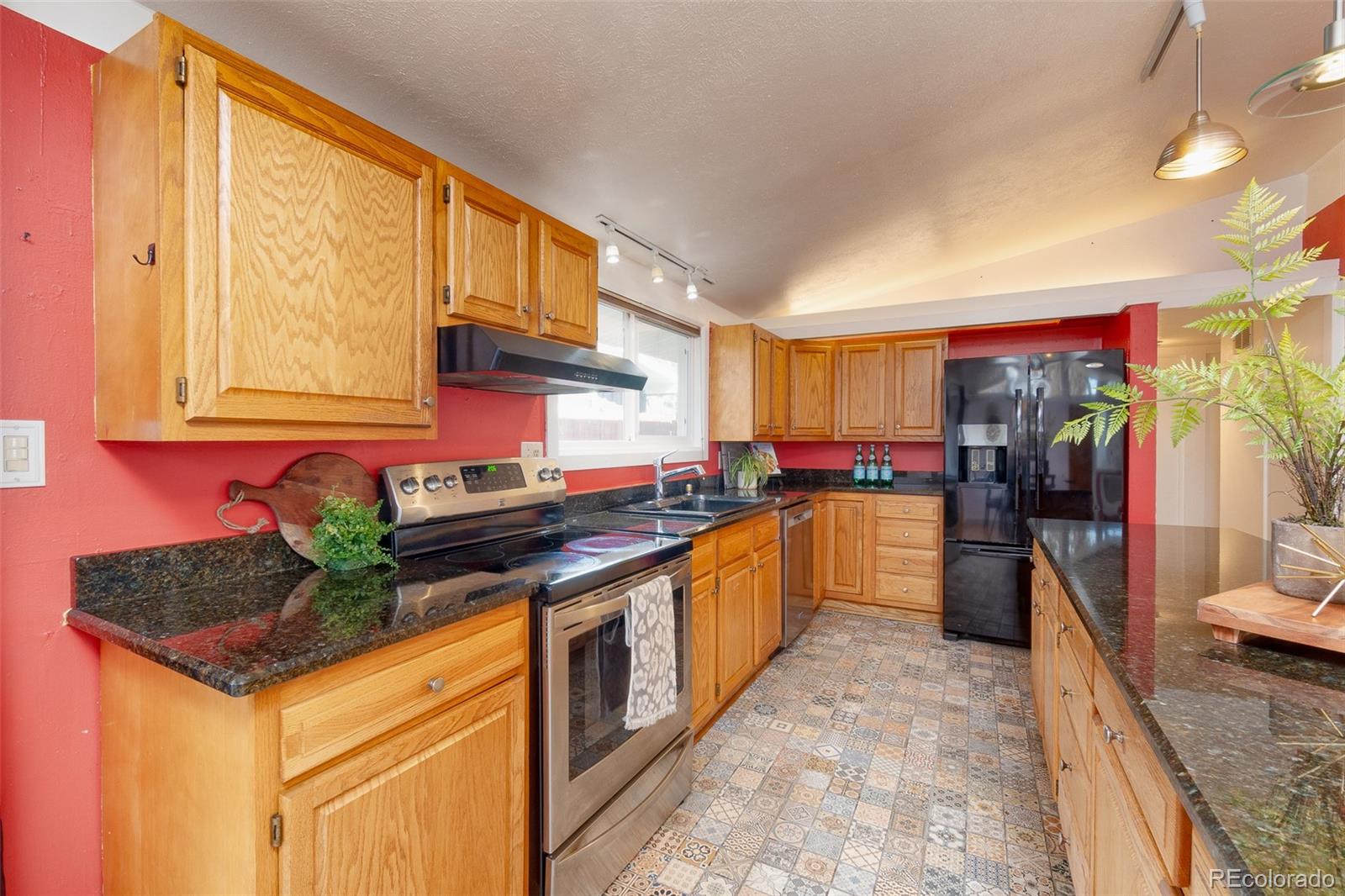 MLS Image #24 for 2370 s meade street,denver, Colorado