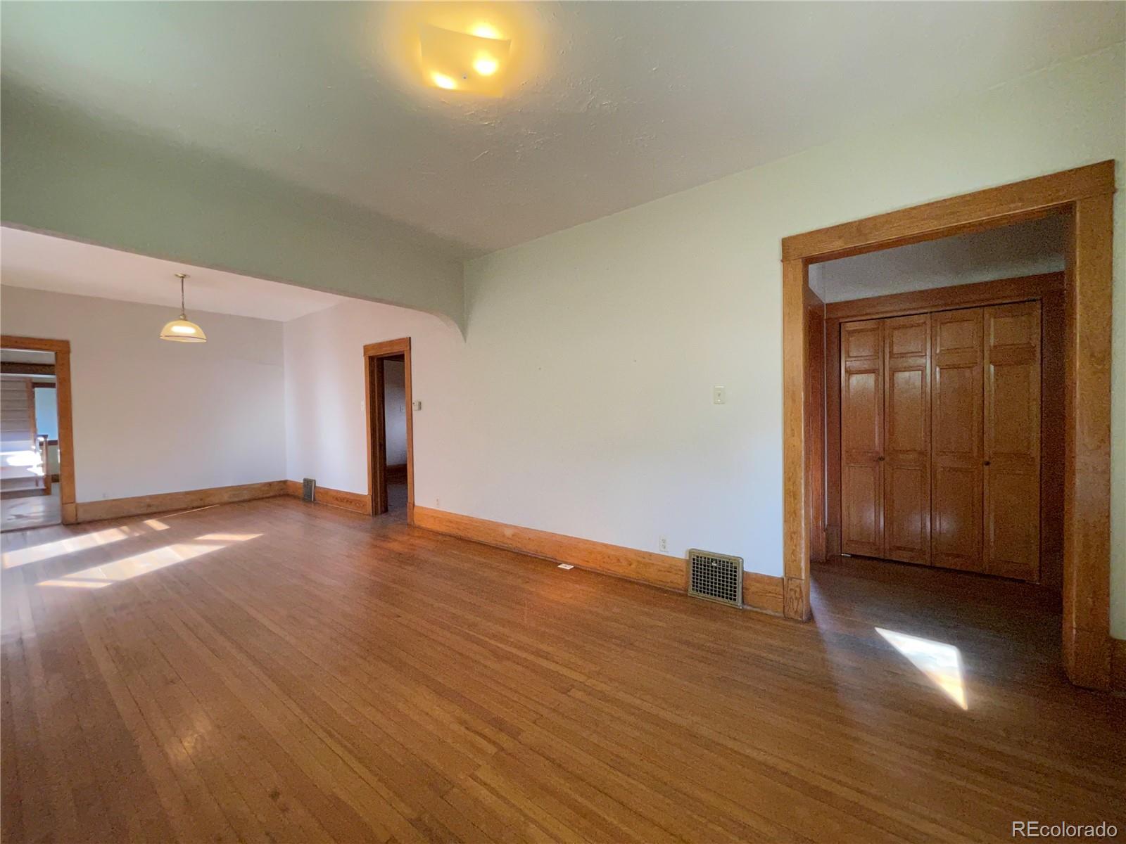 MLS Image #4 for 3221 s sherman street,englewood, Colorado