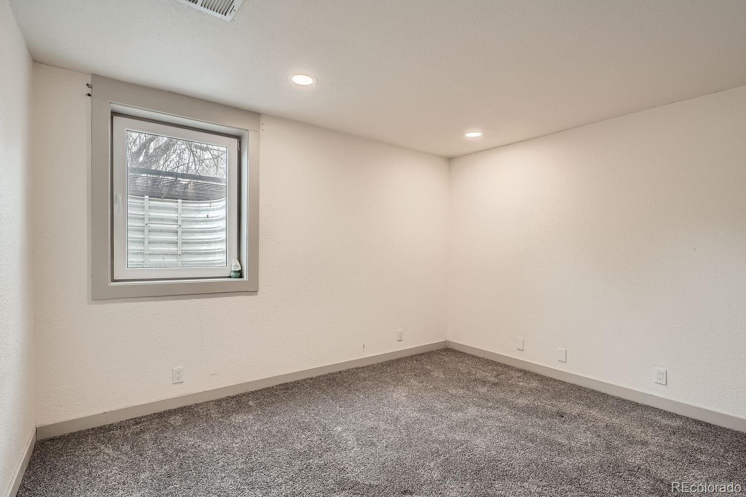 MLS Image #27 for 3361 s dahlia street,denver, Colorado