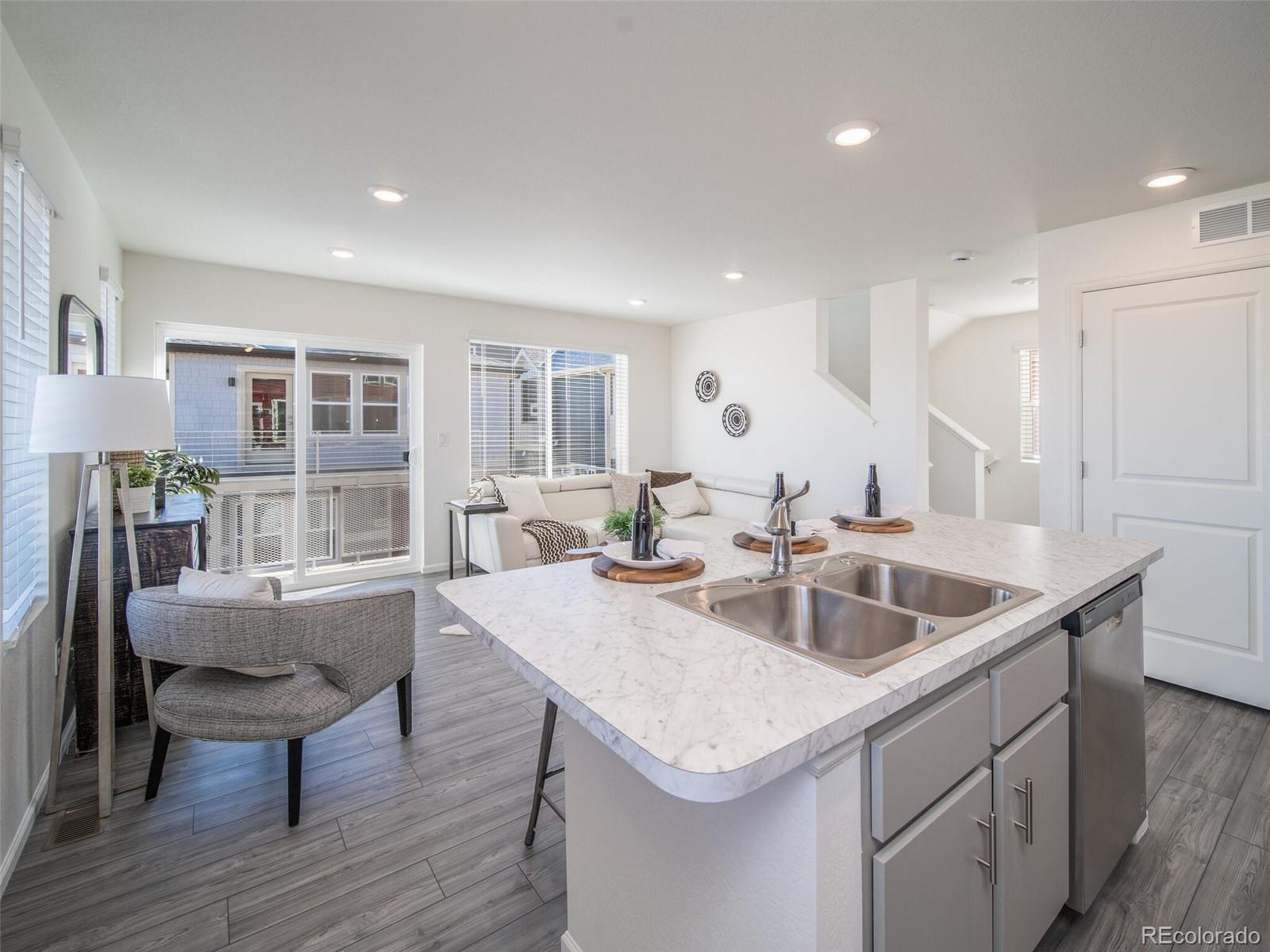 MLS Image #10 for 13548 e 103rd place,commerce city, Colorado