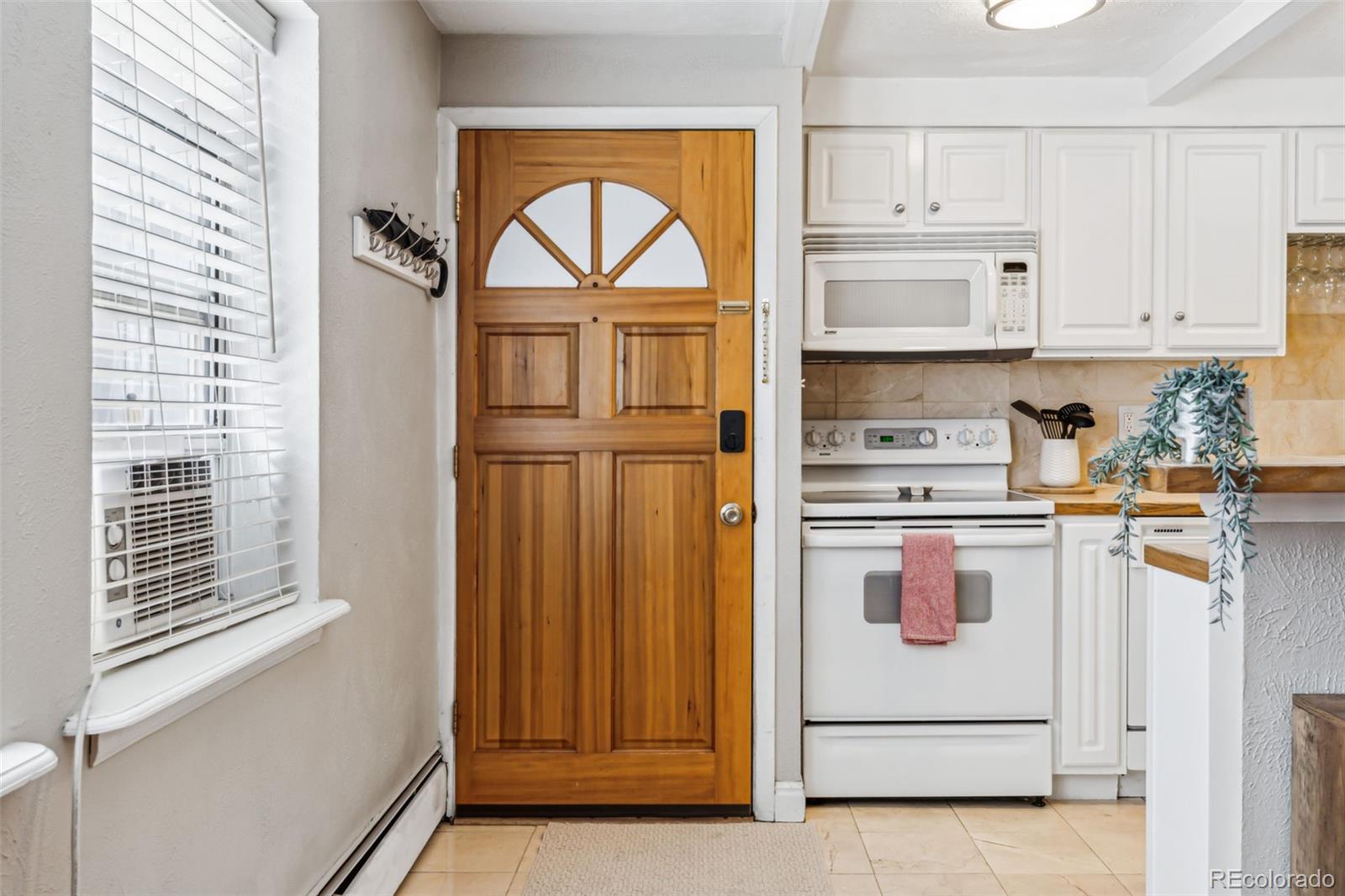 MLS Image #11 for 160  jackson street 5,denver, Colorado