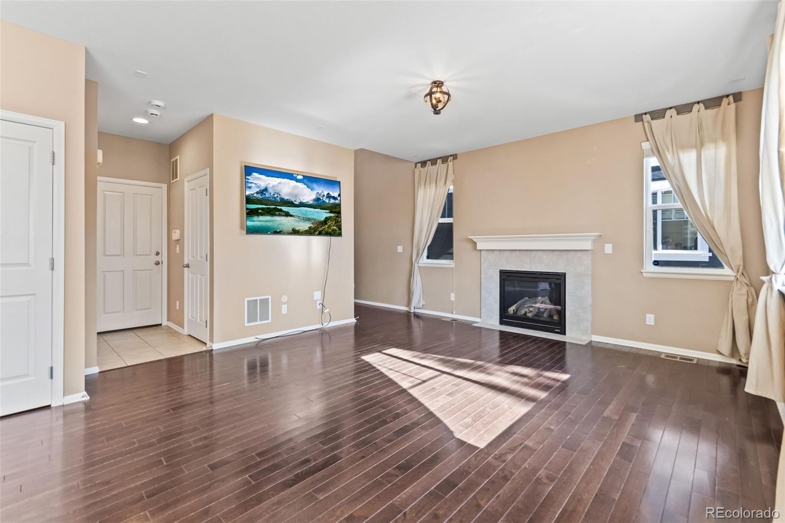 MLS Image #2 for 21893 e layton drive,aurora, Colorado