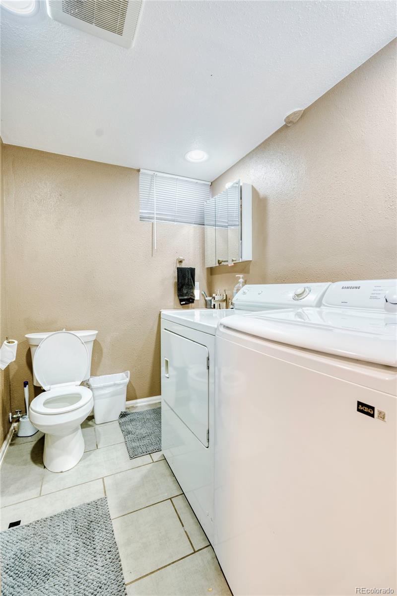 MLS Image #13 for 1510 s knox court,denver, Colorado