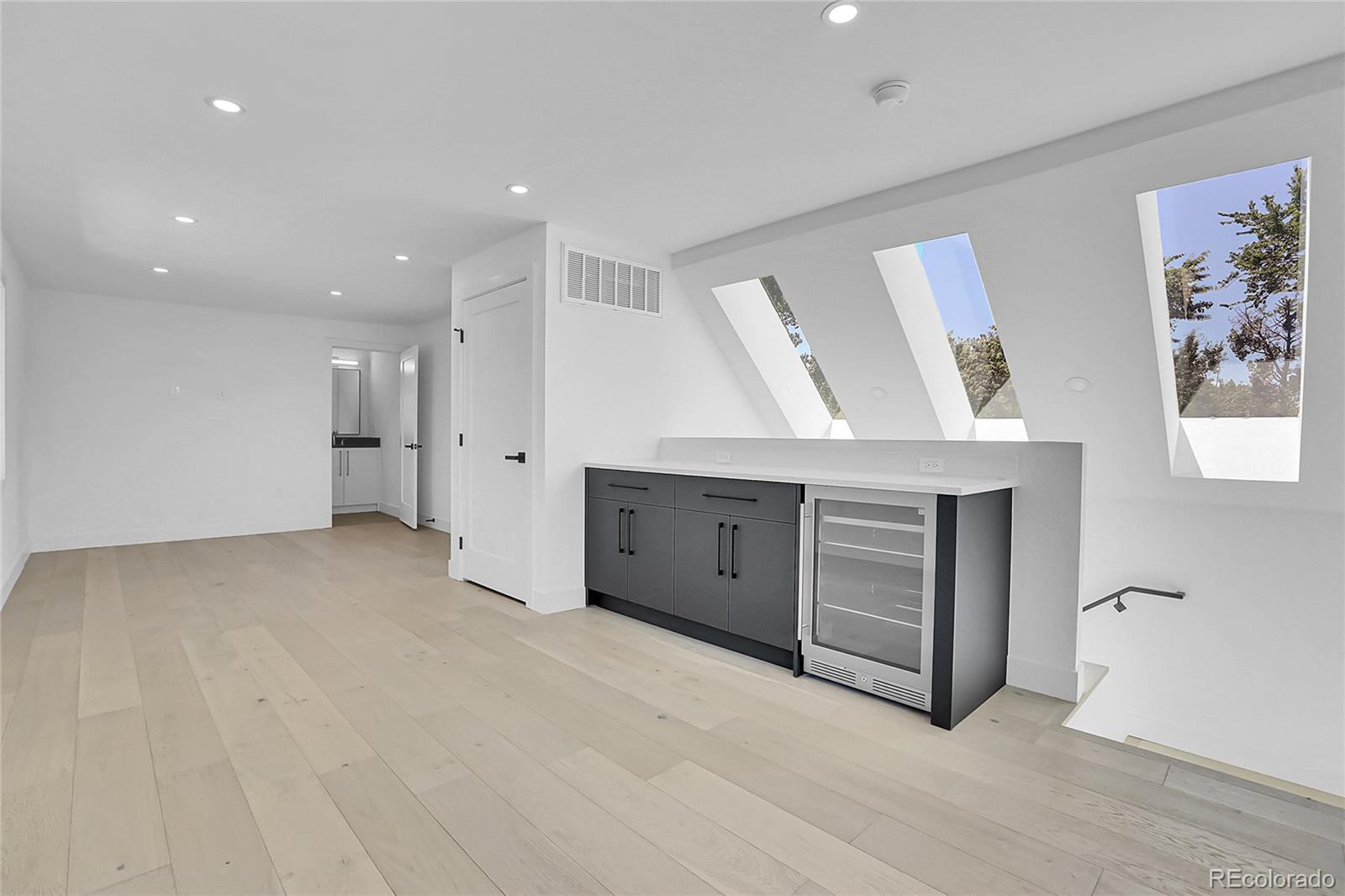 MLS Image #21 for 300 s franklin street,denver, Colorado