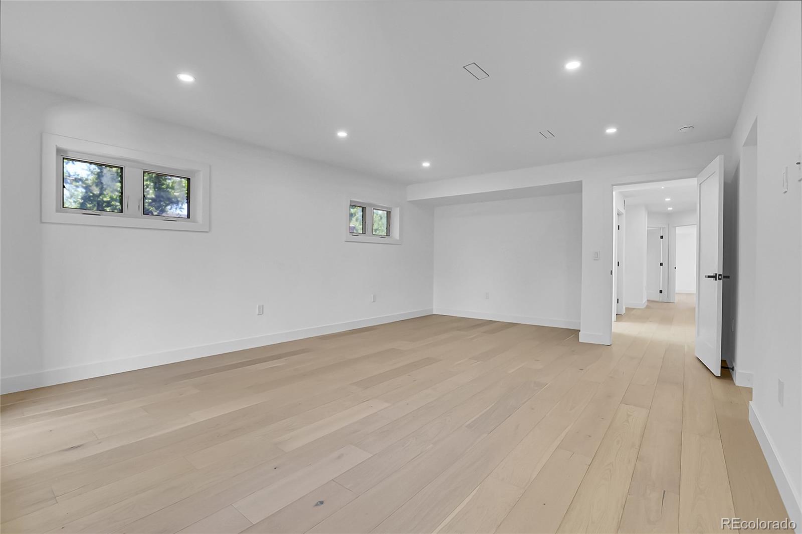 MLS Image #3 for 300 s franklin street,denver, Colorado