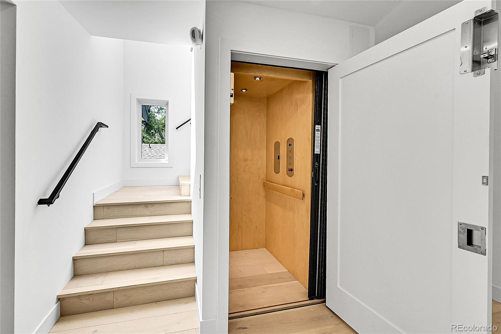 MLS Image #38 for 300 s franklin street,denver, Colorado