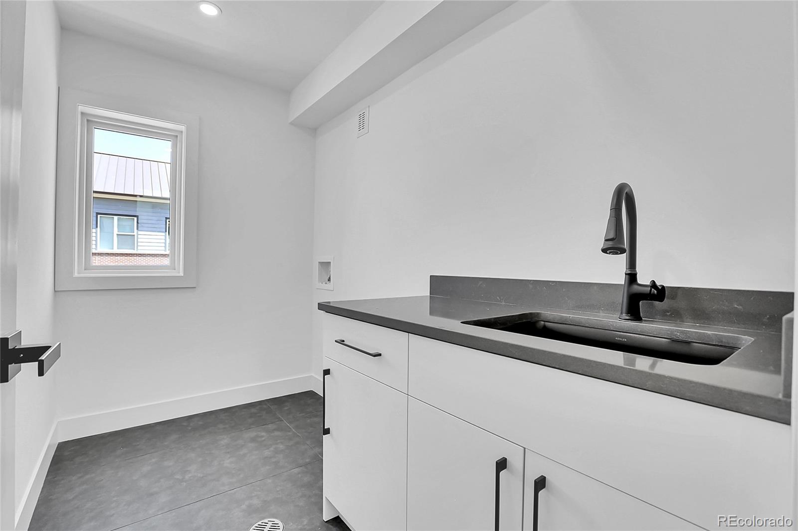 MLS Image #7 for 300 s franklin street,denver, Colorado