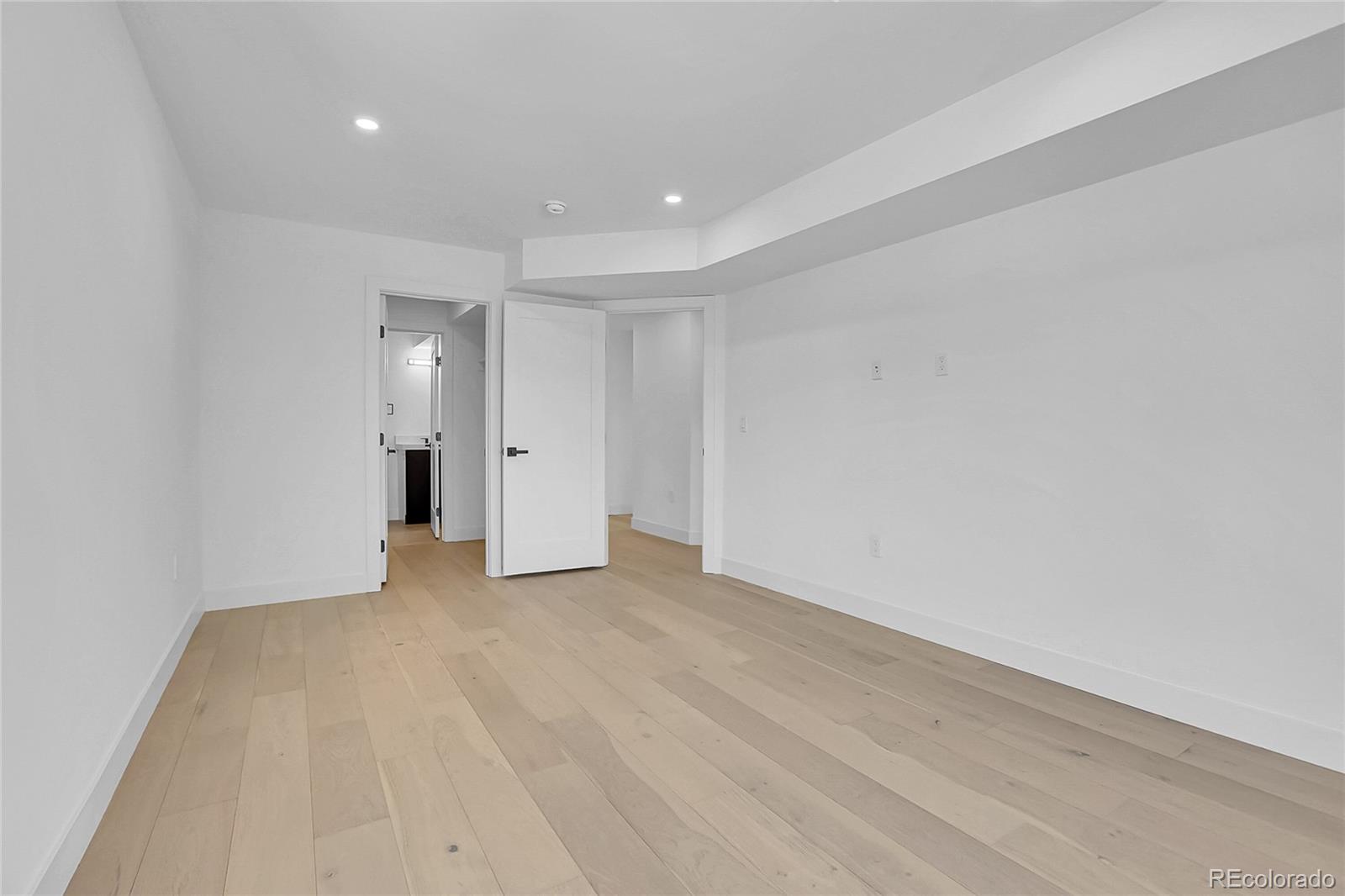 MLS Image #9 for 300 s franklin street,denver, Colorado