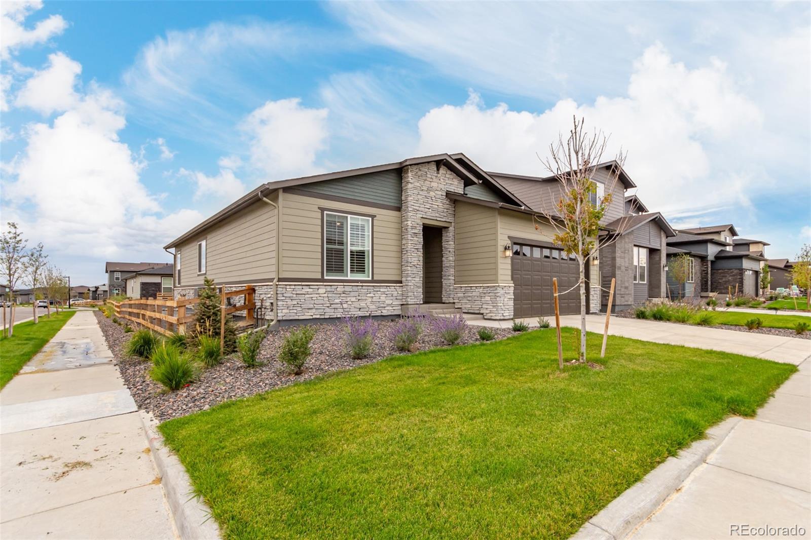 MLS Image #5 for 23692 e 40th avenue,aurora, Colorado