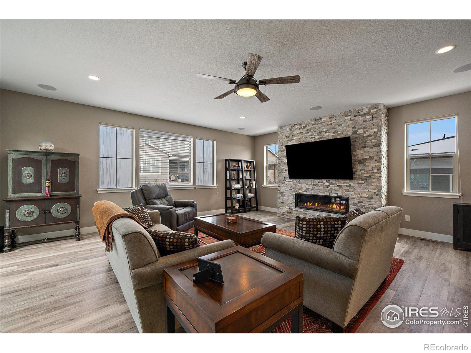 MLS Image #15 for 4565  colorado river drive,firestone, Colorado