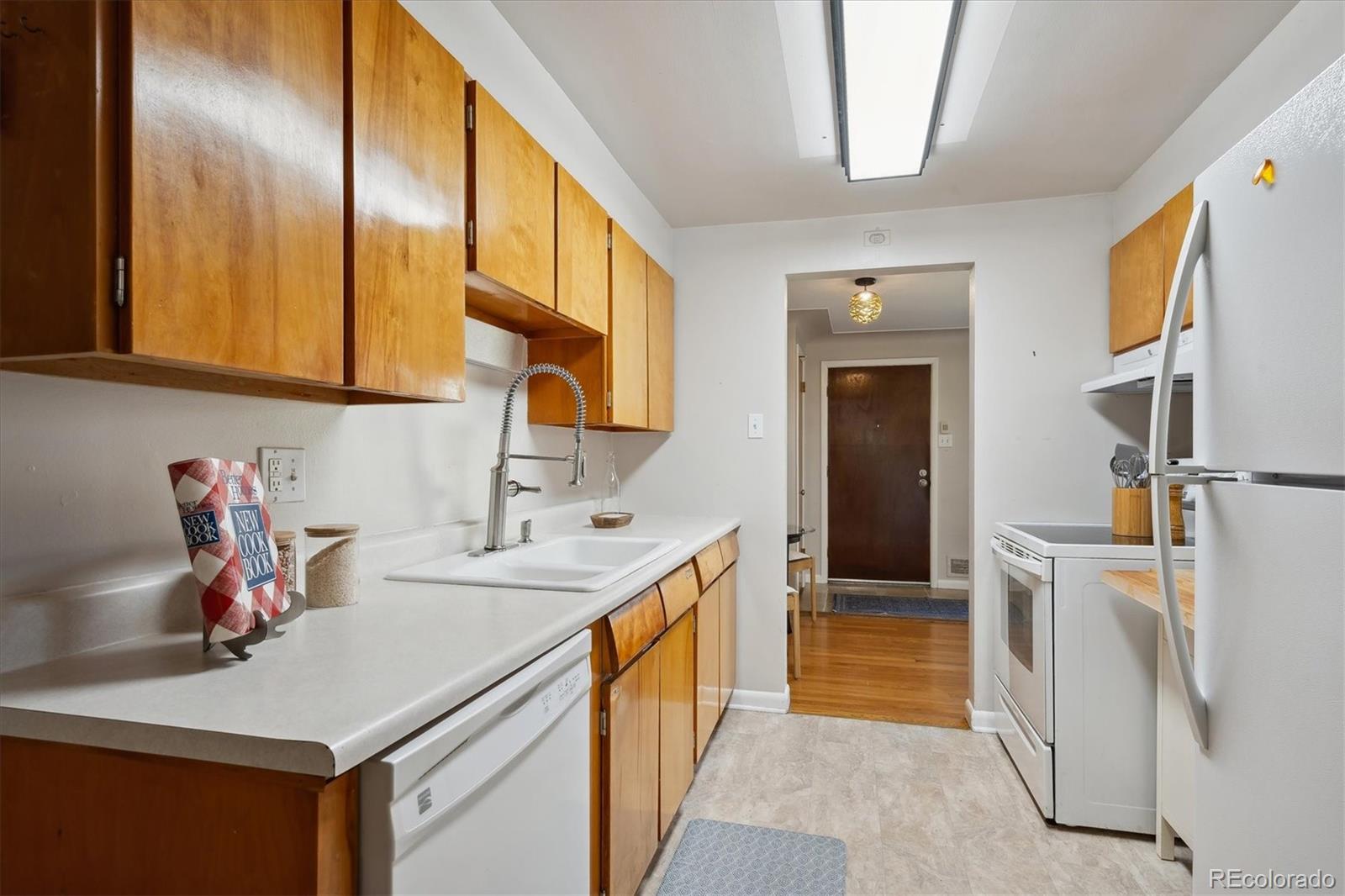 MLS Image #8 for 2546 s stuart street,denver, Colorado