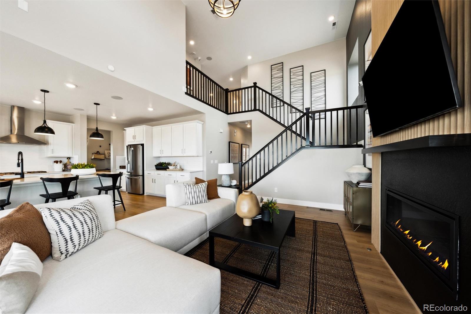 MLS Image #5 for 8958  whiteclover street,littleton, Colorado