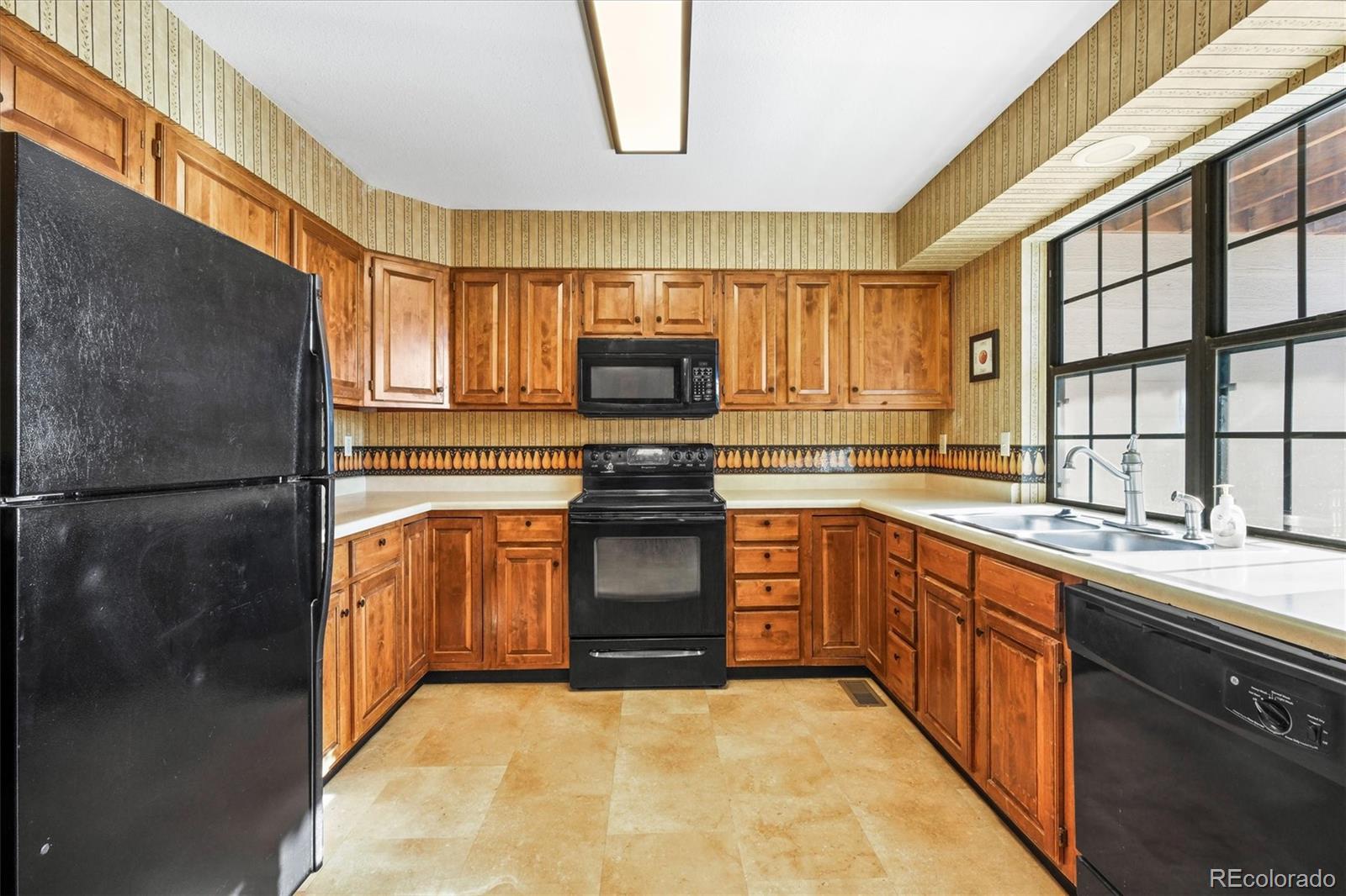 MLS Image #23 for 4618 s newton street,denver, Colorado