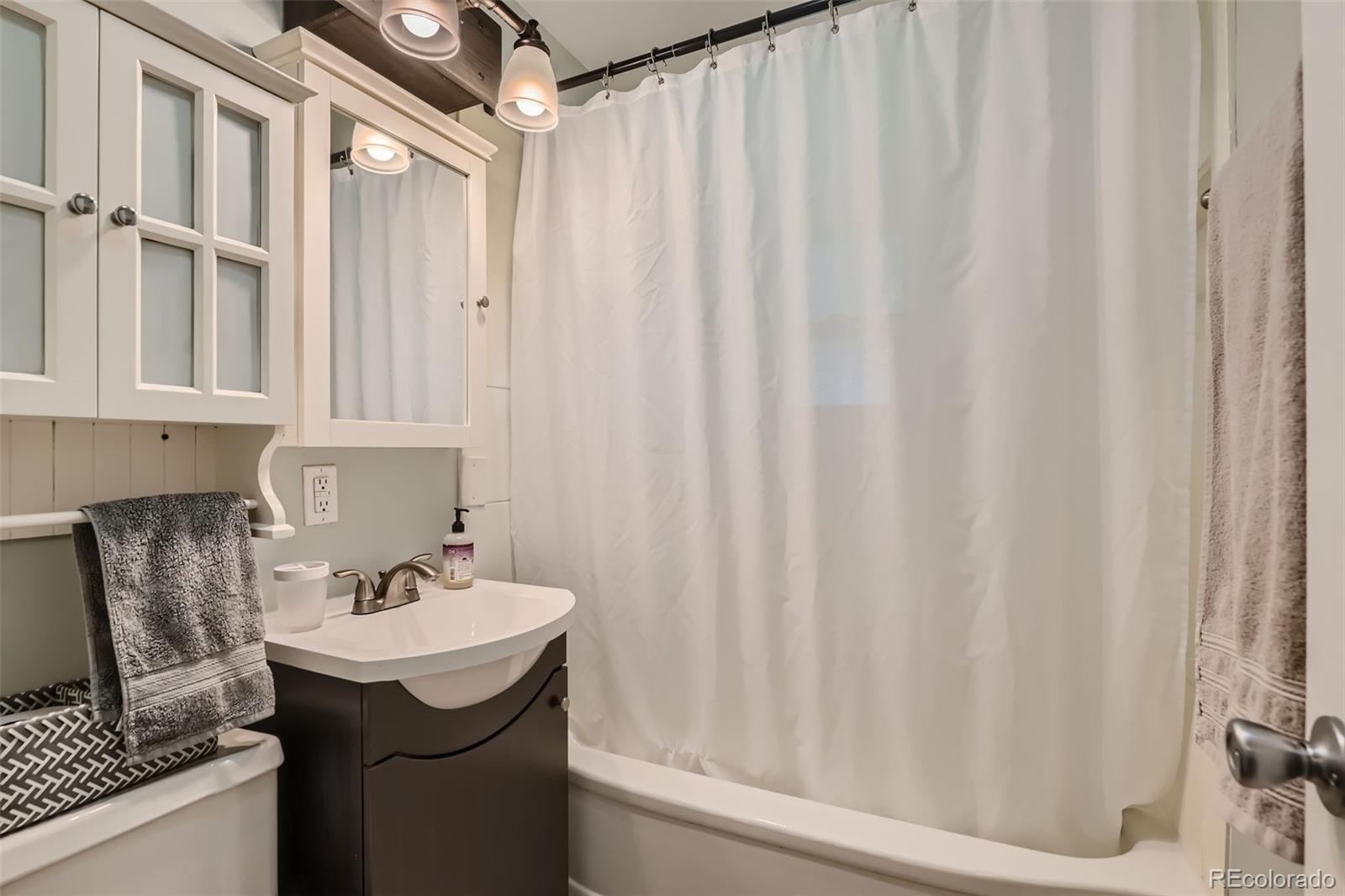 MLS Image #6 for 1309  jamaica street,aurora, Colorado
