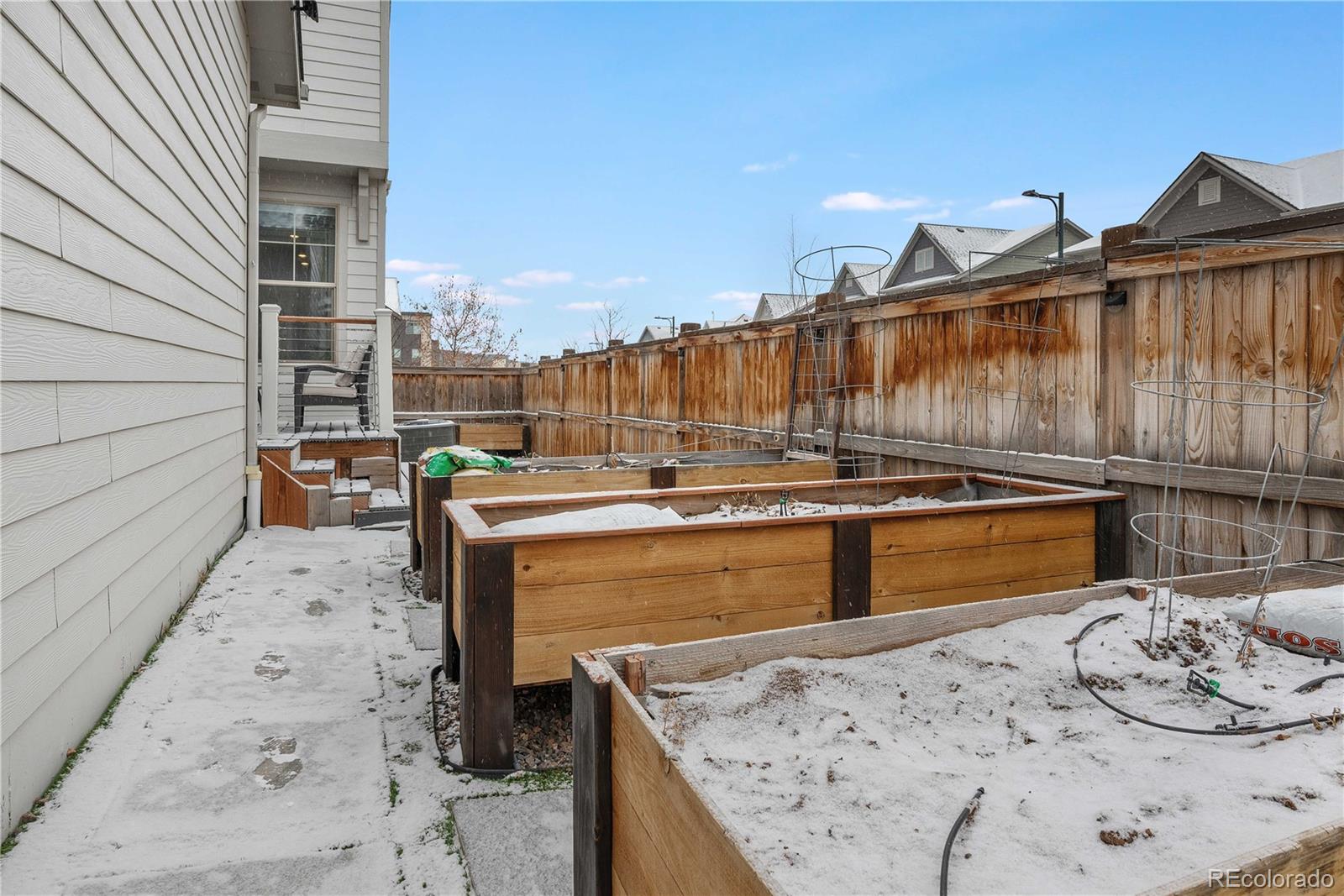 MLS Image #42 for 10388 e 57th avenue,denver, Colorado