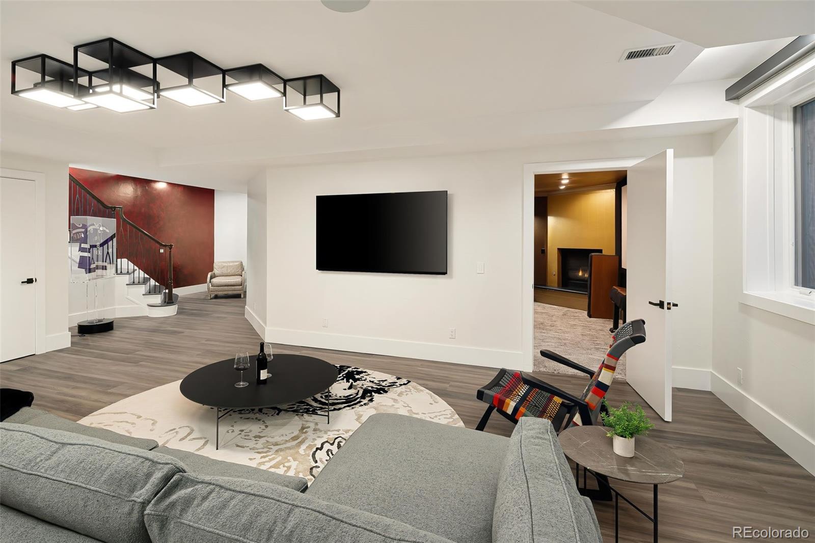 MLS Image #29 for 418  steele street,denver, Colorado