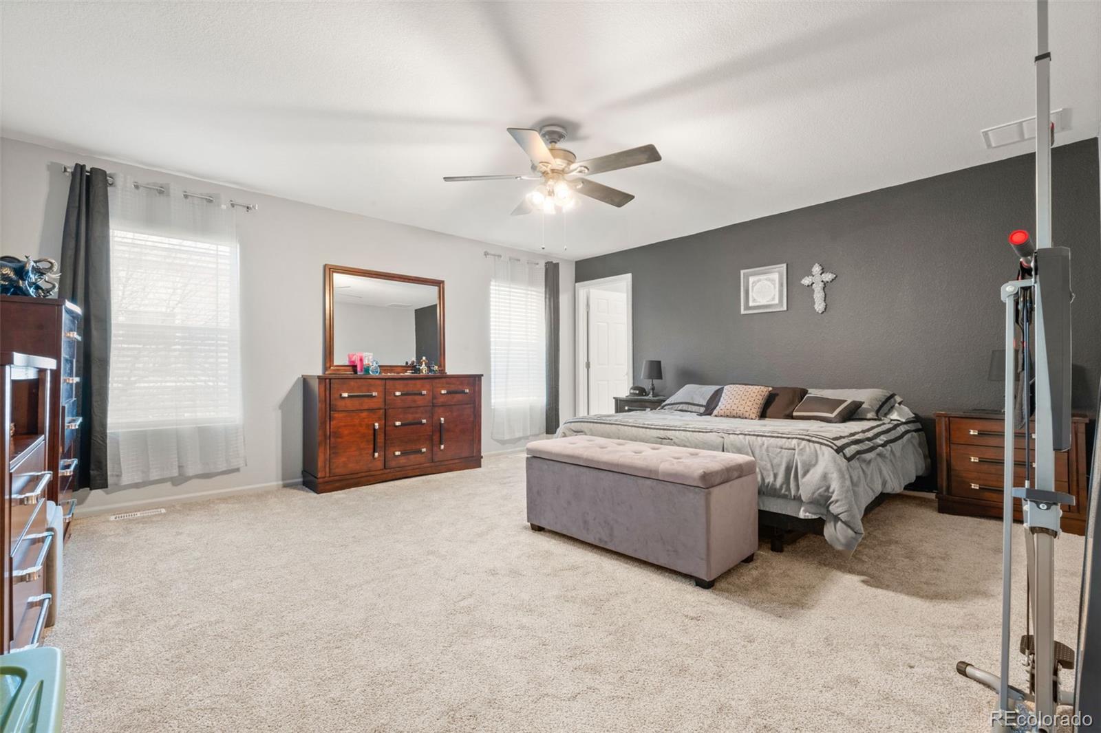 MLS Image #12 for 5562  gibraltar street,denver, Colorado