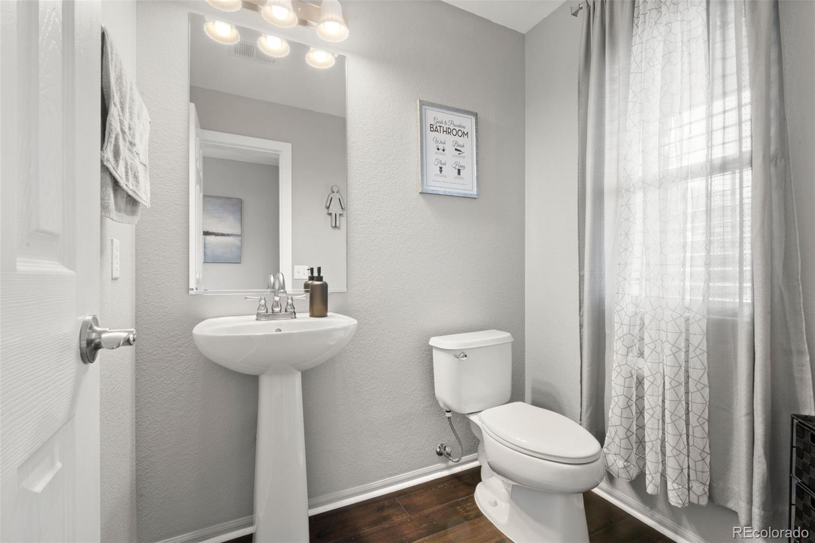 MLS Image #9 for 5562  gibraltar street,denver, Colorado
