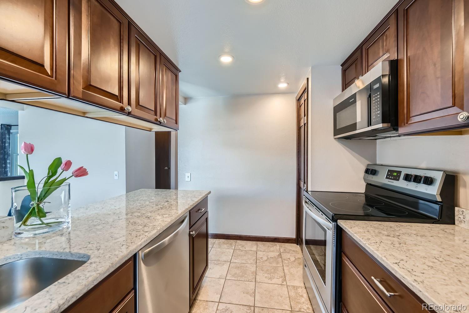 MLS Image #8 for 9309 w 87th place,arvada, Colorado