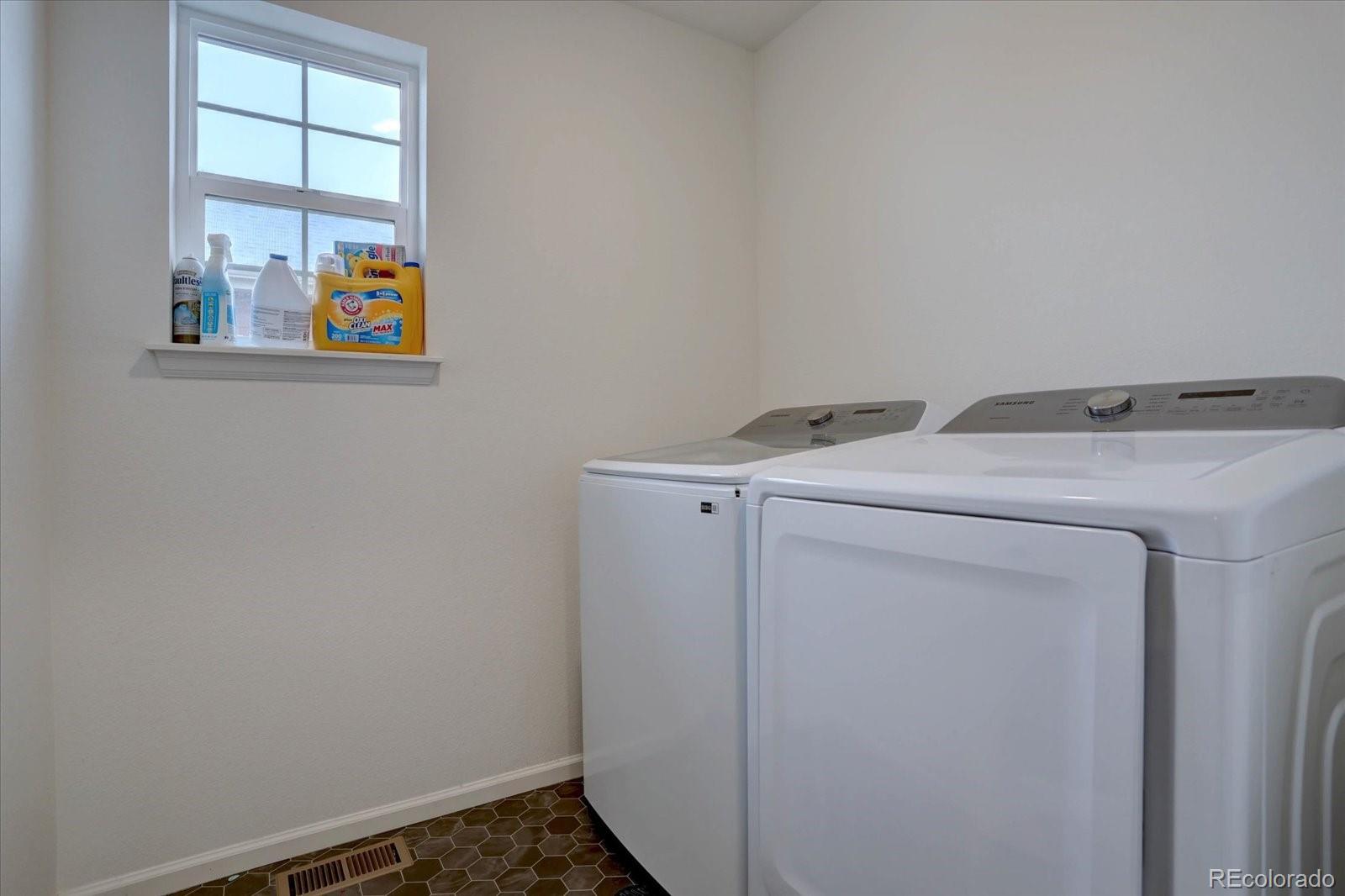 MLS Image #30 for 1048  larkspur drive,erie, Colorado