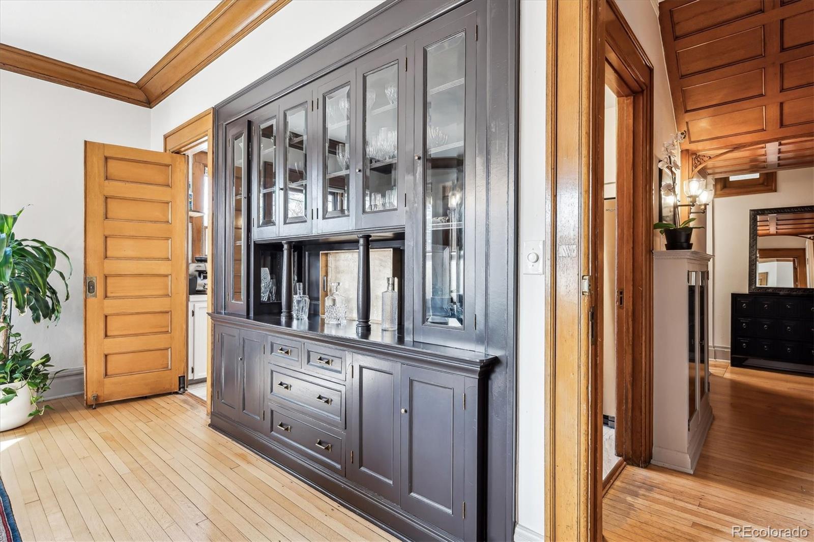 MLS Image #20 for 1401 n franklin street 1,denver, Colorado