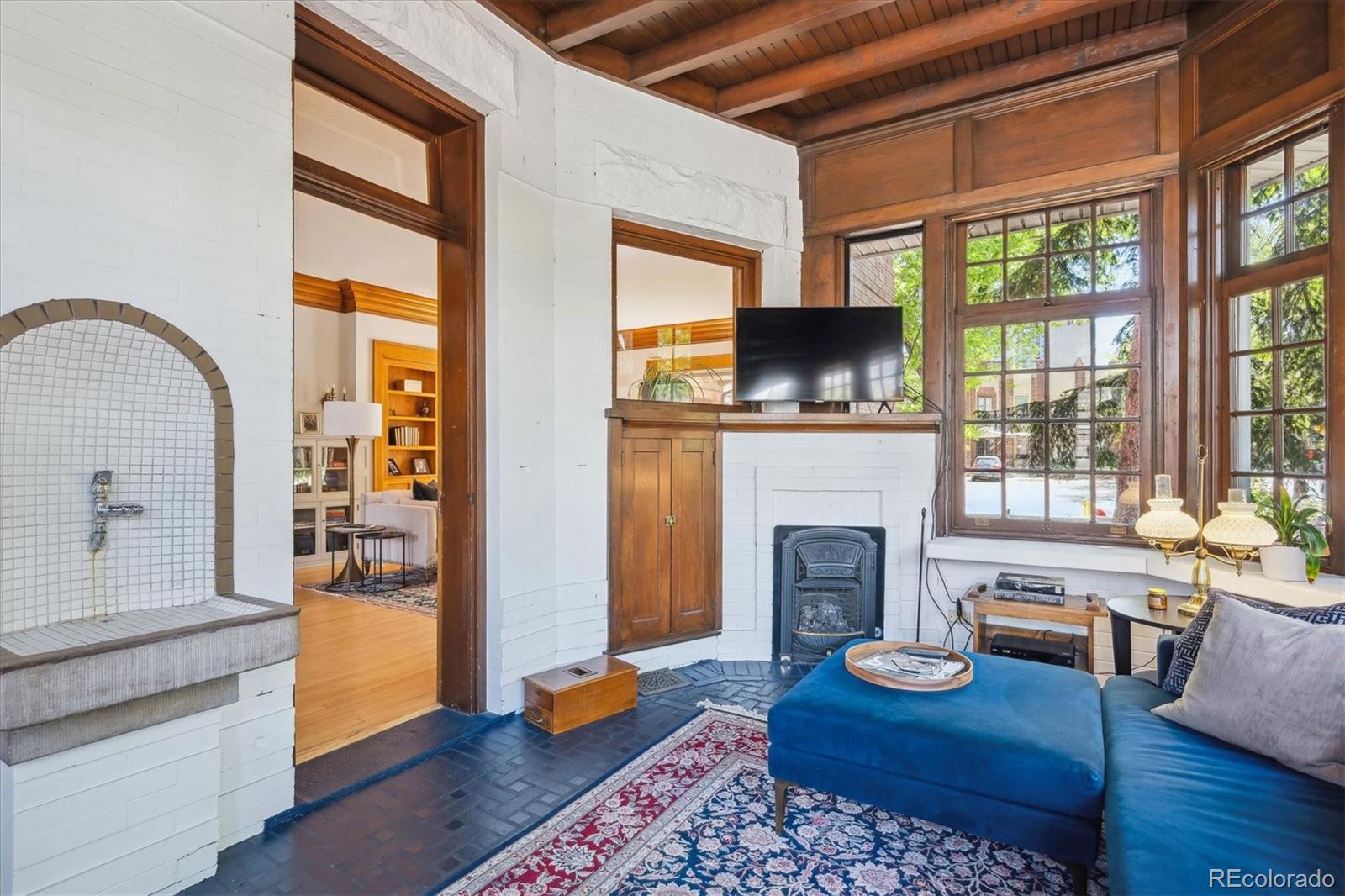 MLS Image #8 for 1401 n franklin street 1,denver, Colorado