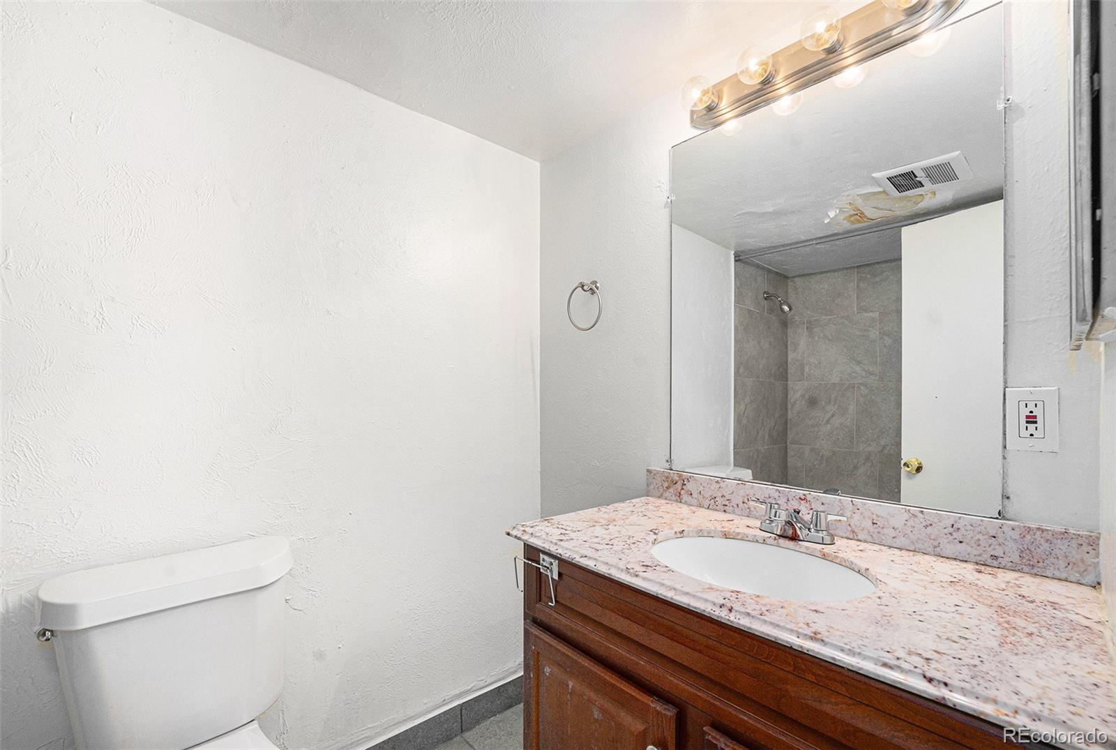 MLS Image #22 for 875 s quebec street,denver, Colorado