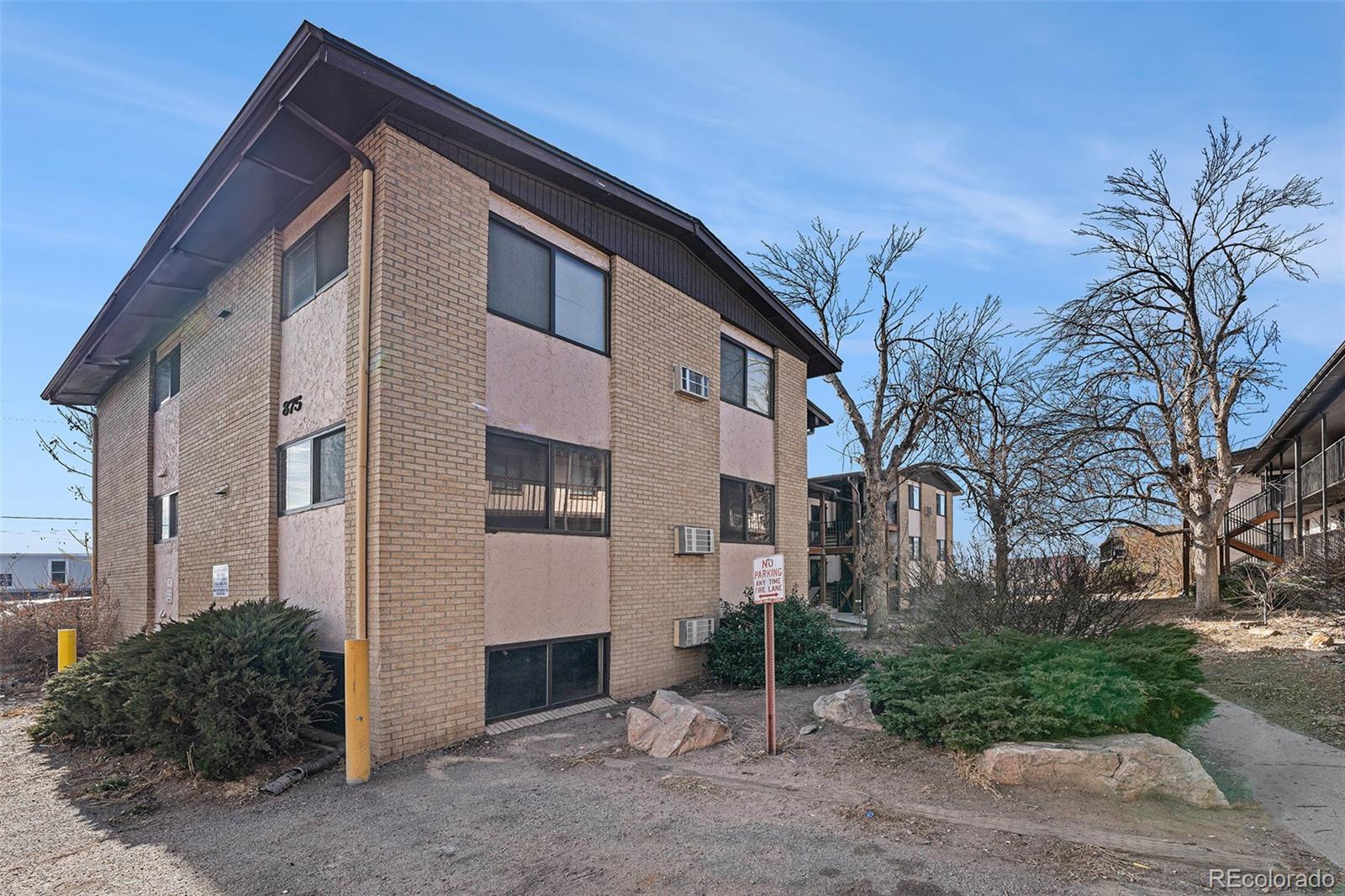 MLS Image #23 for 875 s quebec street,denver, Colorado