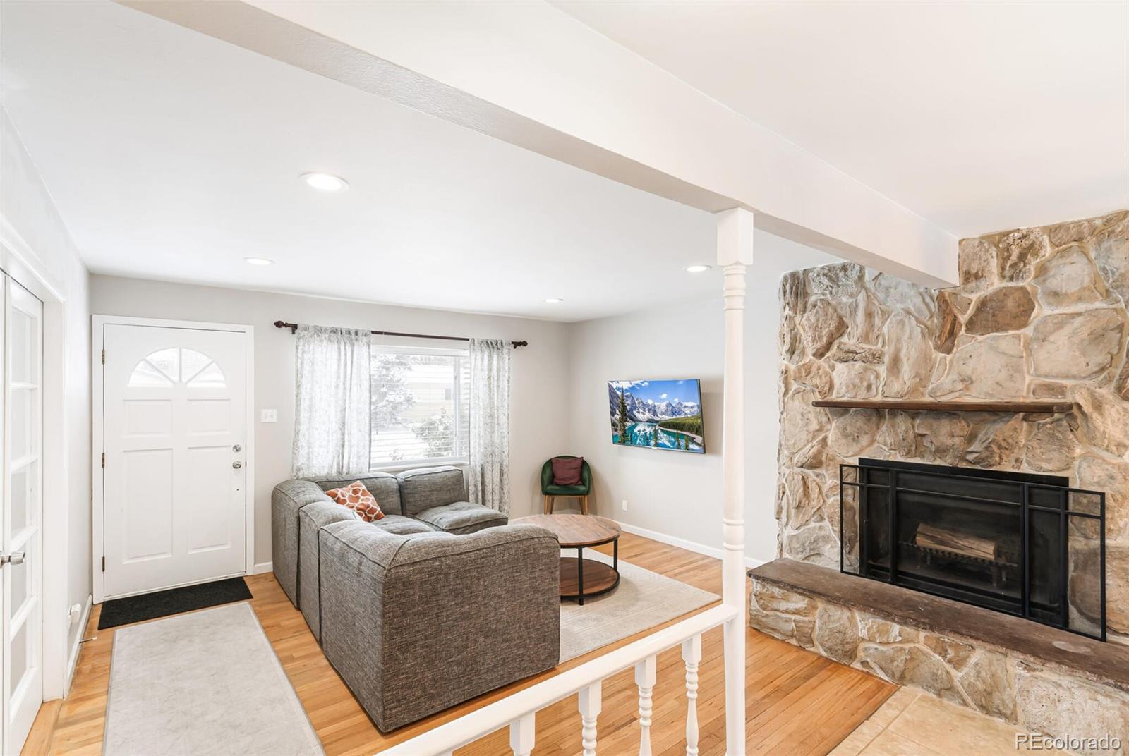 MLS Image #4 for 6371  iris court,arvada, Colorado