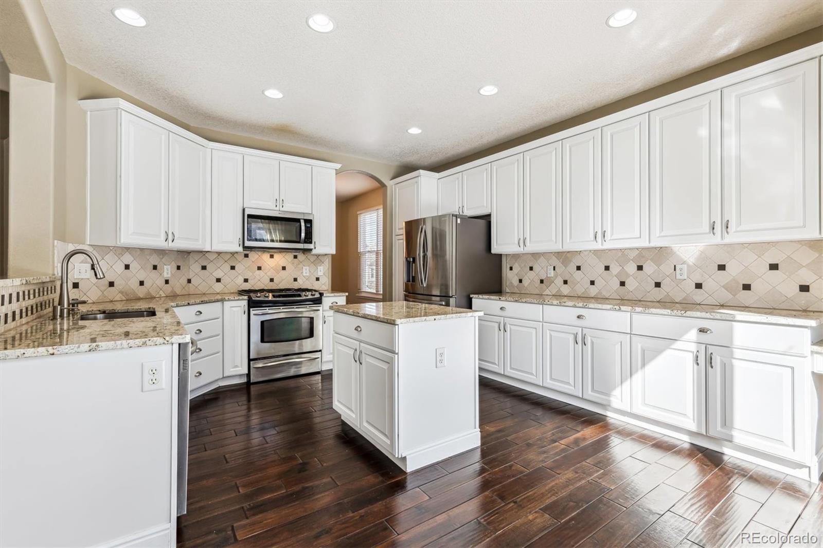 MLS Image #11 for 10819  mountshire circle,highlands ranch, Colorado