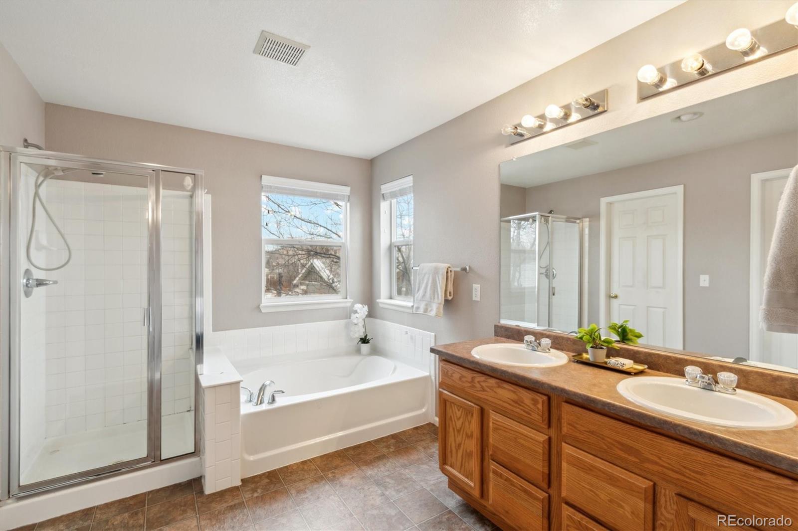 MLS Image #15 for 4459 s independence court,littleton, Colorado