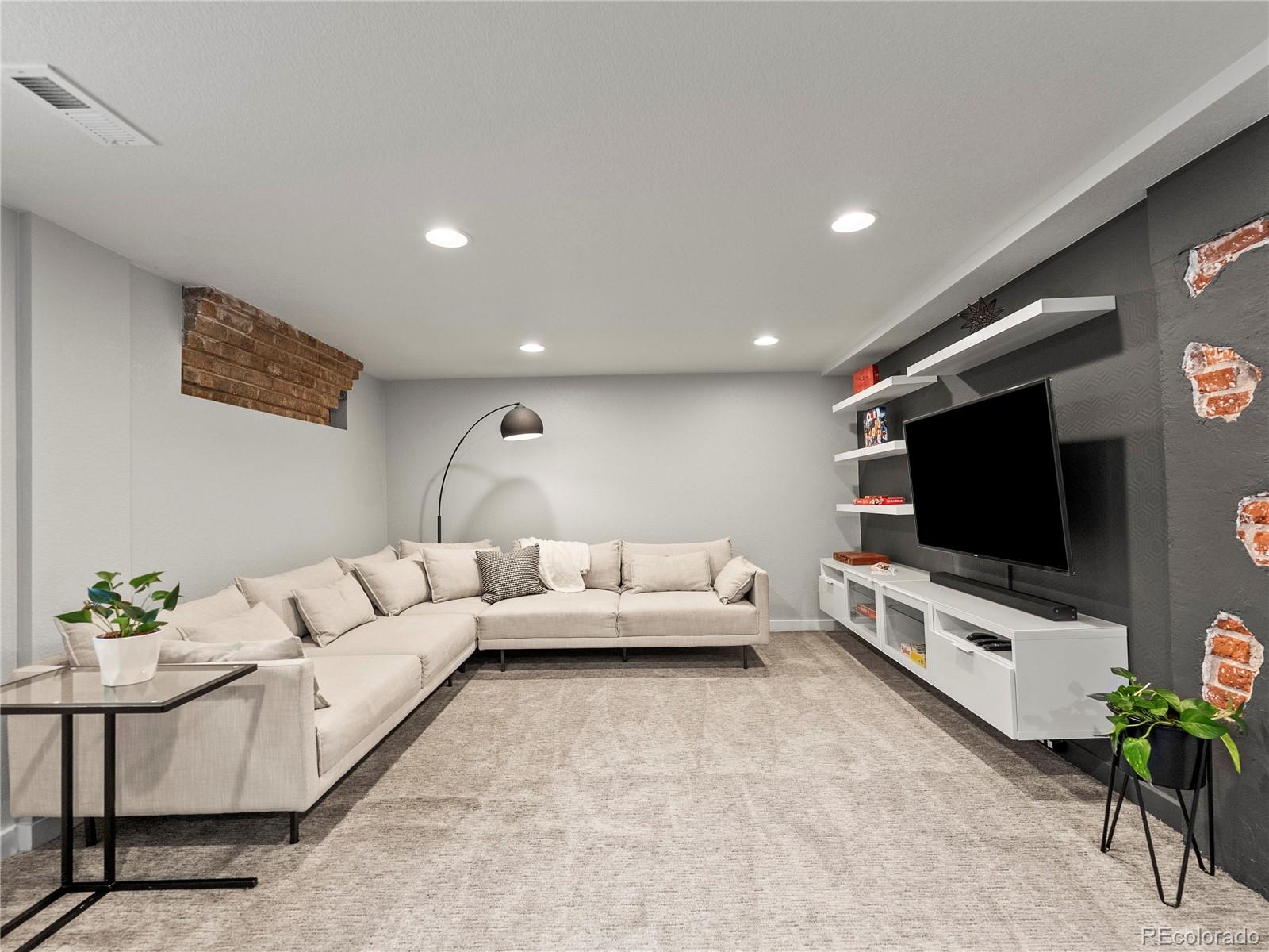MLS Image #25 for 3458 n clayton street,denver, Colorado
