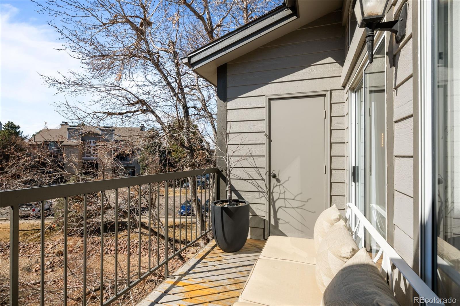 MLS Image #31 for 2575 s syracuse way,denver, Colorado