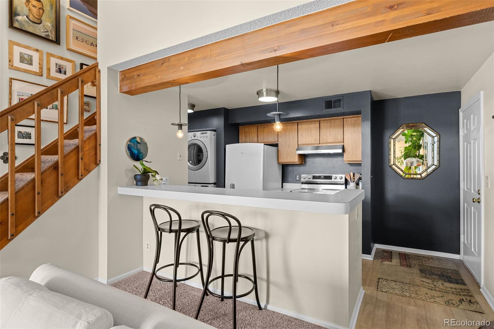 MLS Image #7 for 2575 s syracuse way,denver, Colorado