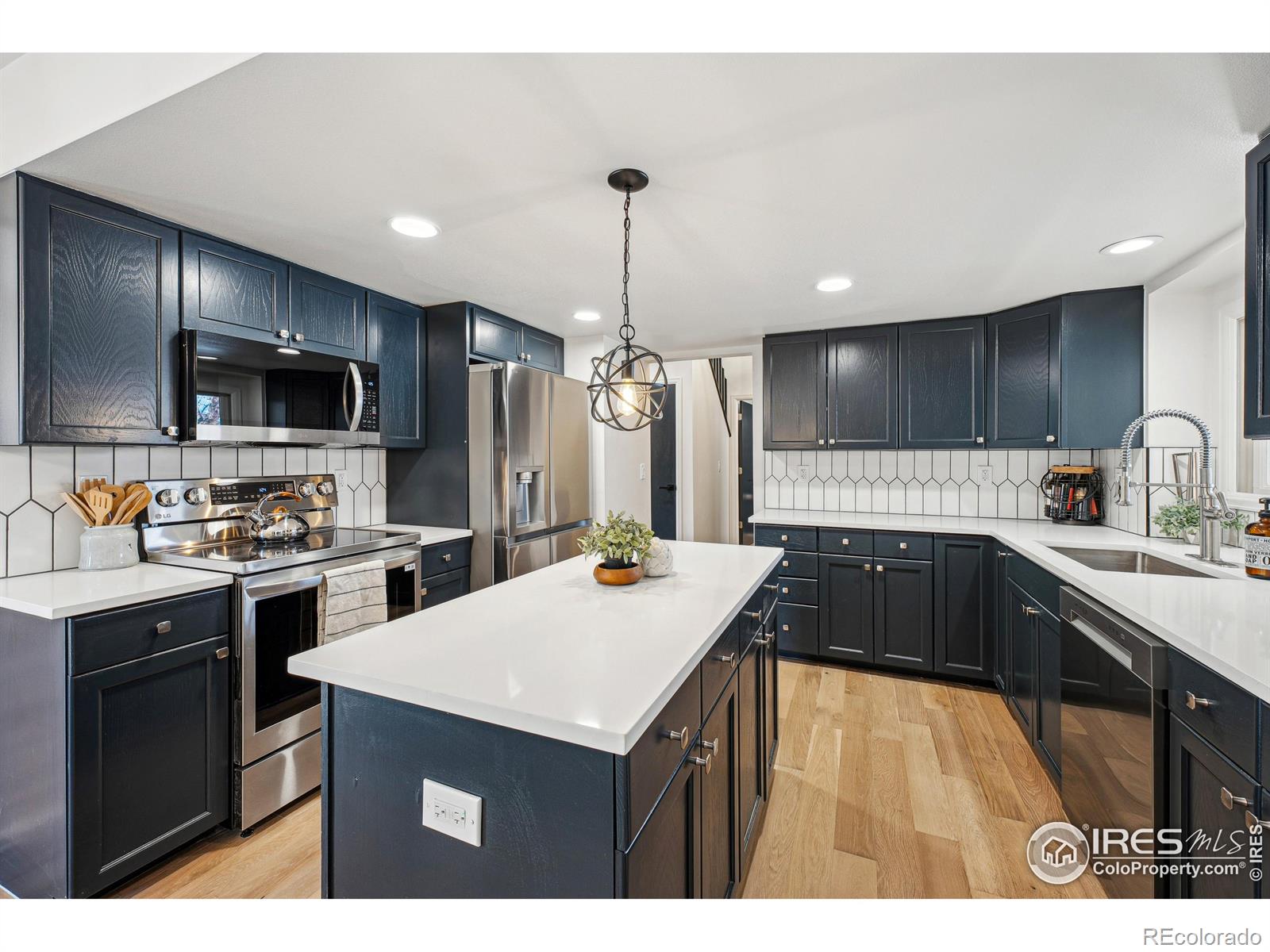 MLS Image #9 for 1906  glenview court,fort collins, Colorado