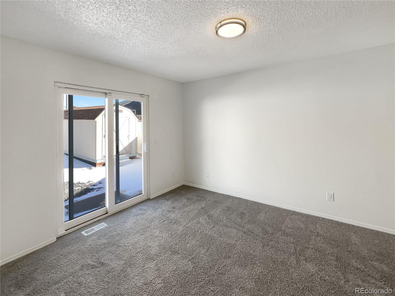 MLS Image #11 for 14423 e 47th avenue,denver, Colorado