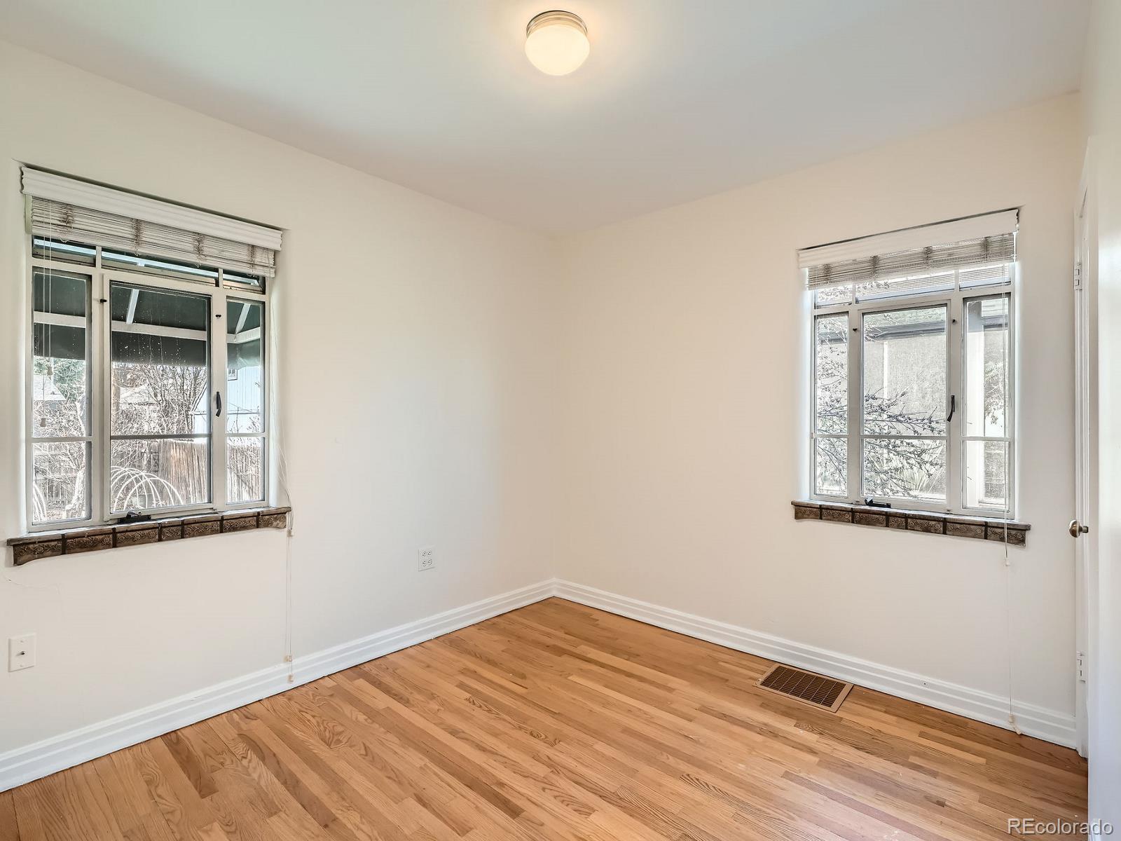 MLS Image #13 for 3921 n raleigh street,denver, Colorado