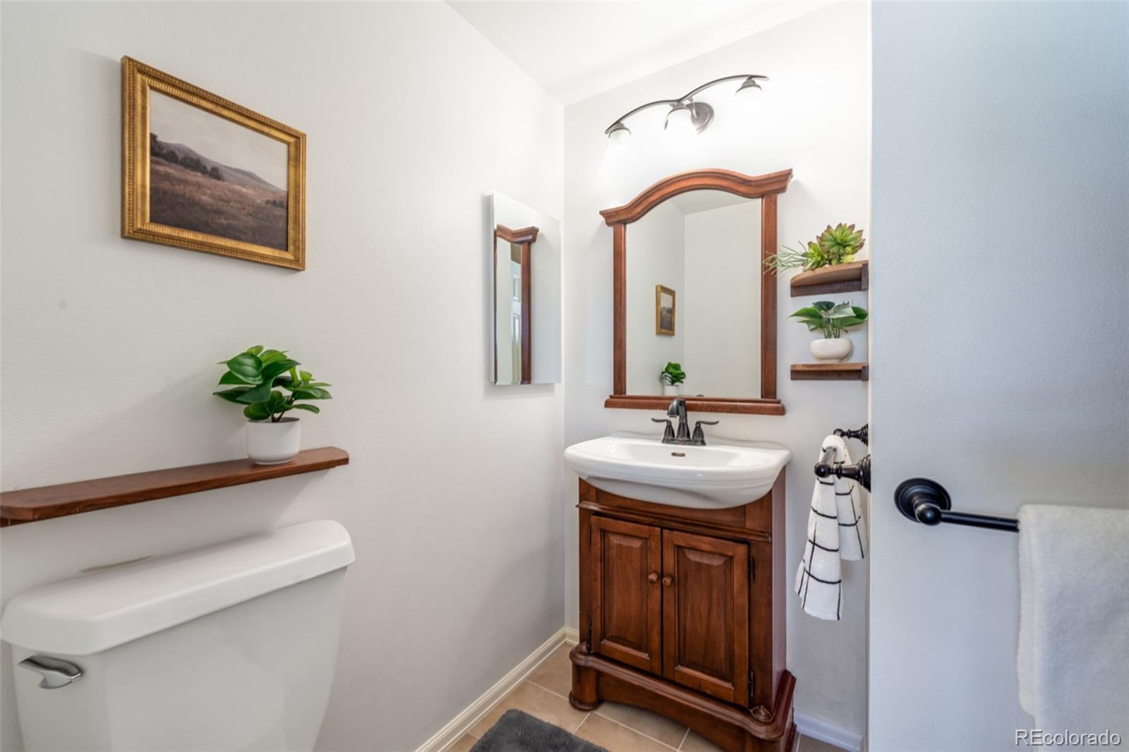 MLS Image #18 for 495 s olive way,denver, Colorado