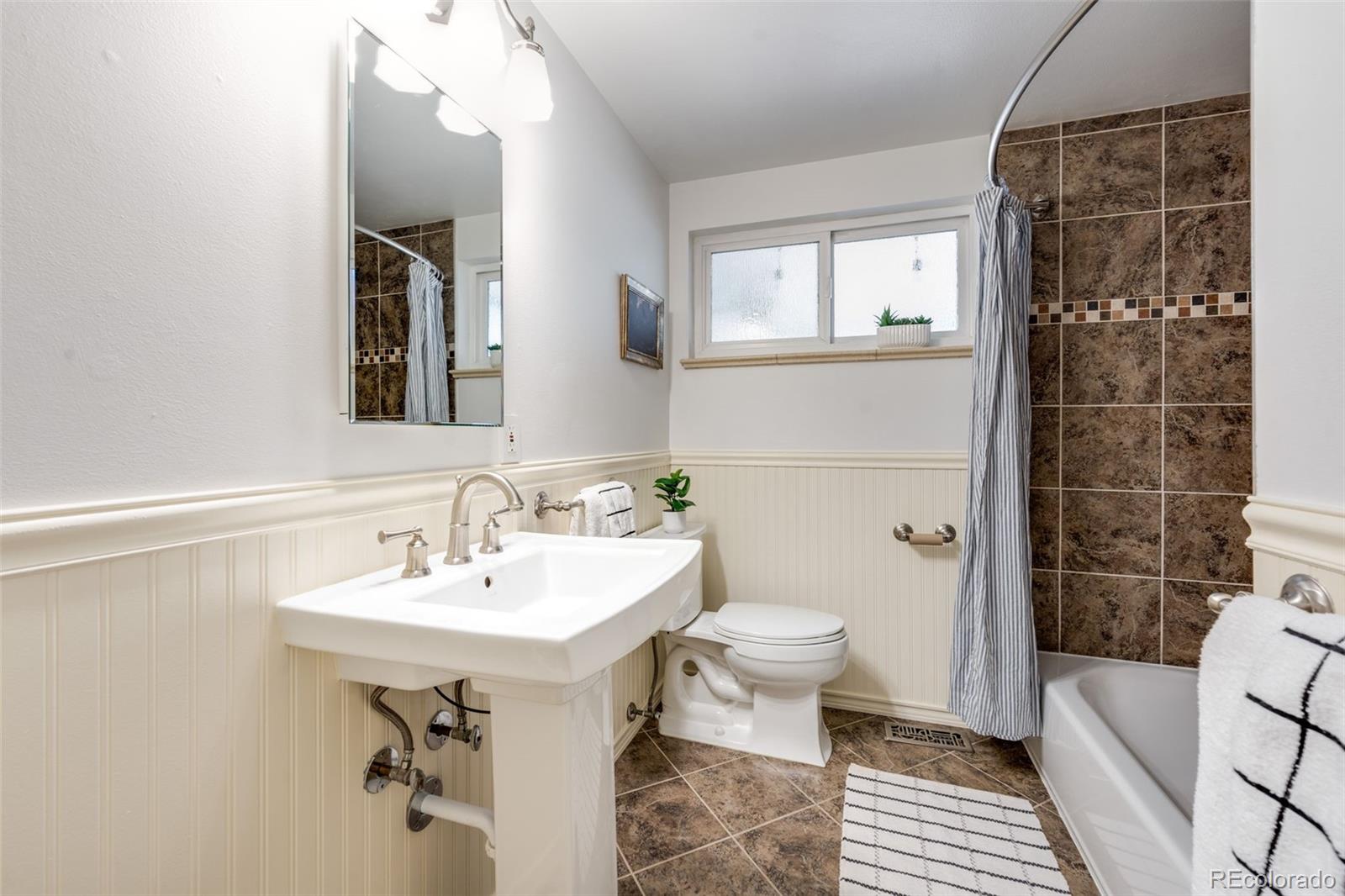 MLS Image #22 for 495 s olive way,denver, Colorado