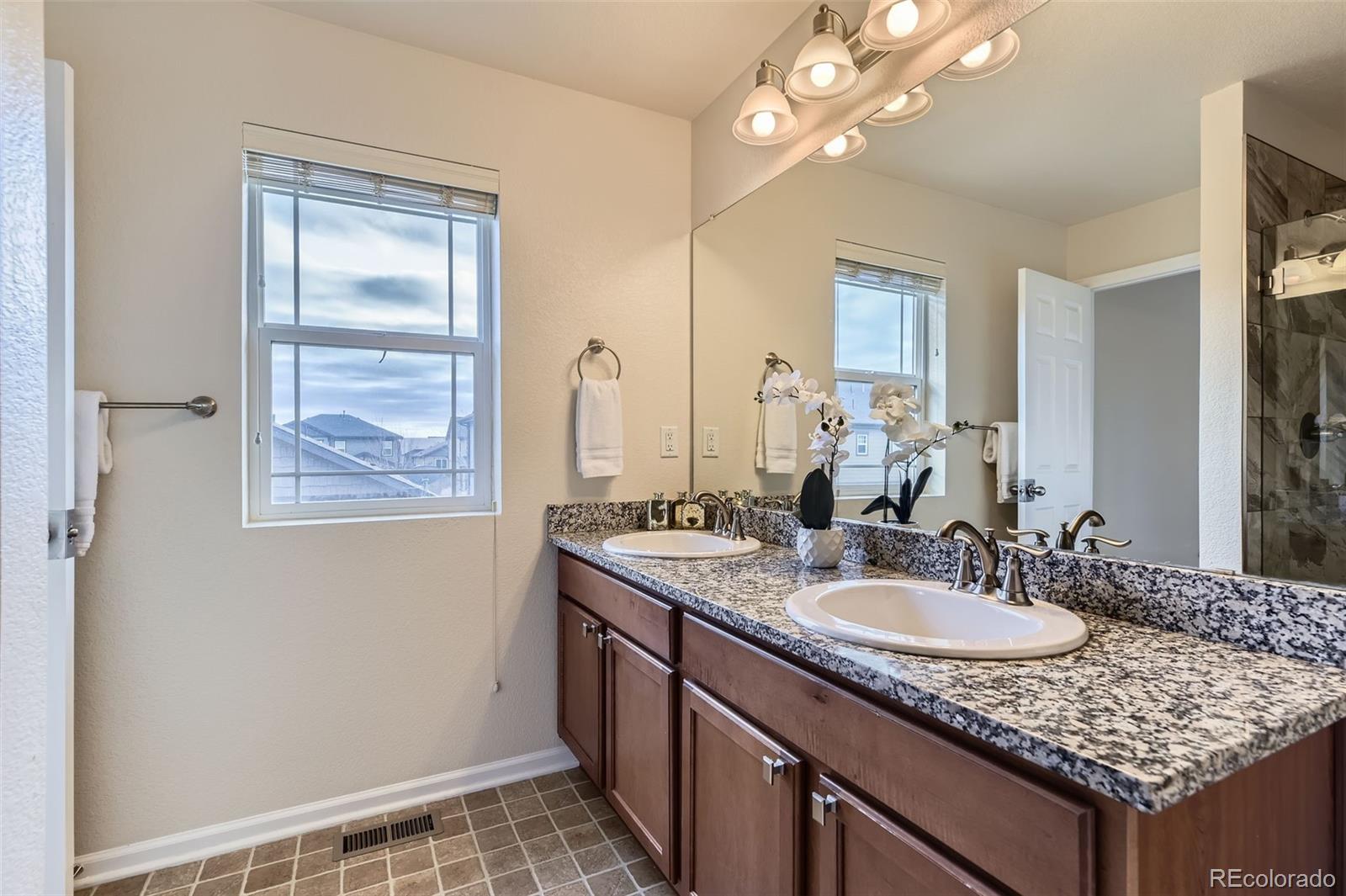 MLS Image #13 for 25126 e bayaud place,aurora, Colorado